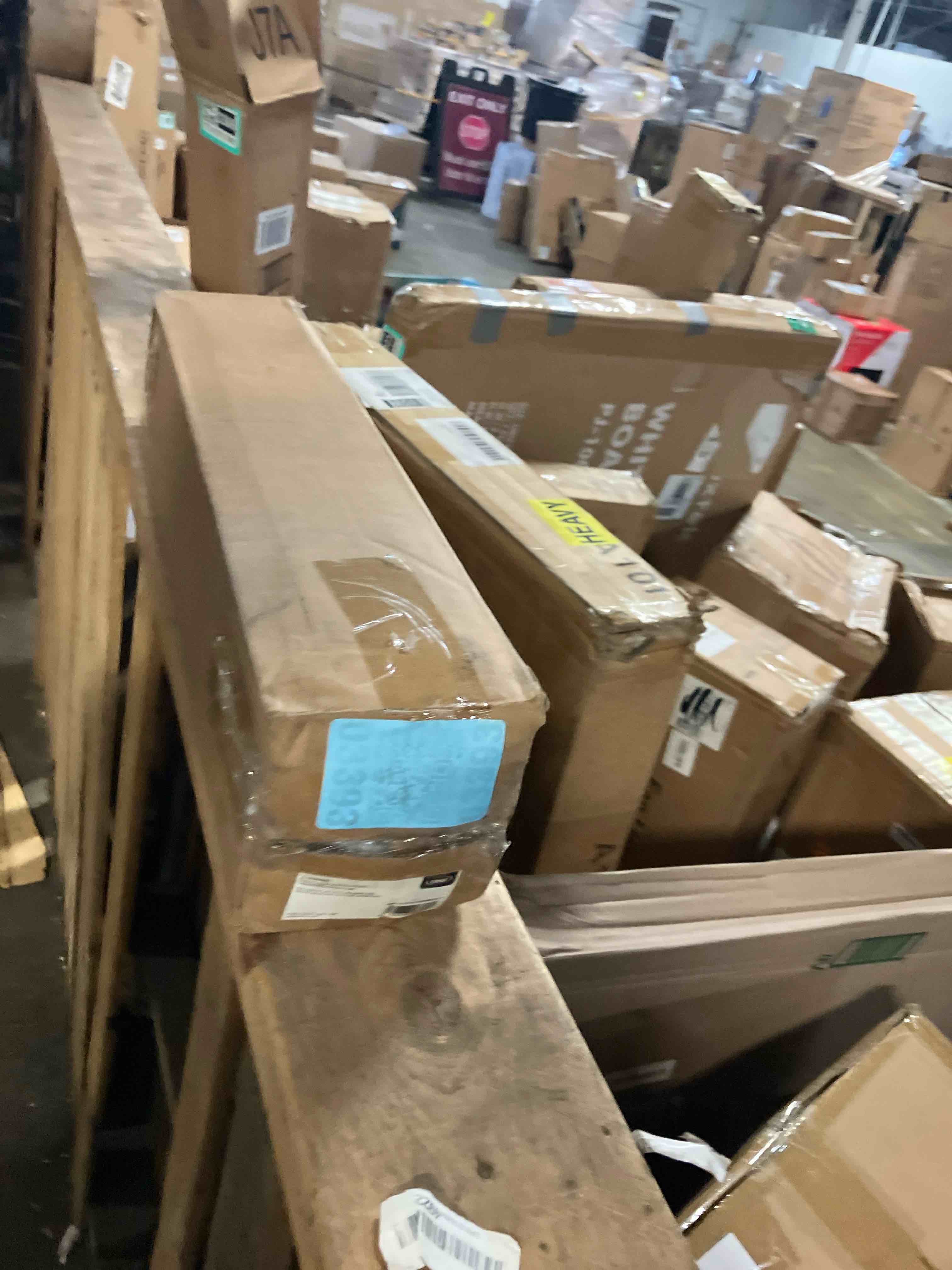 https://s3.amazonaws.com/lotting-images-prod/phillipi/PNK3539546_1754056389724.jpeg
