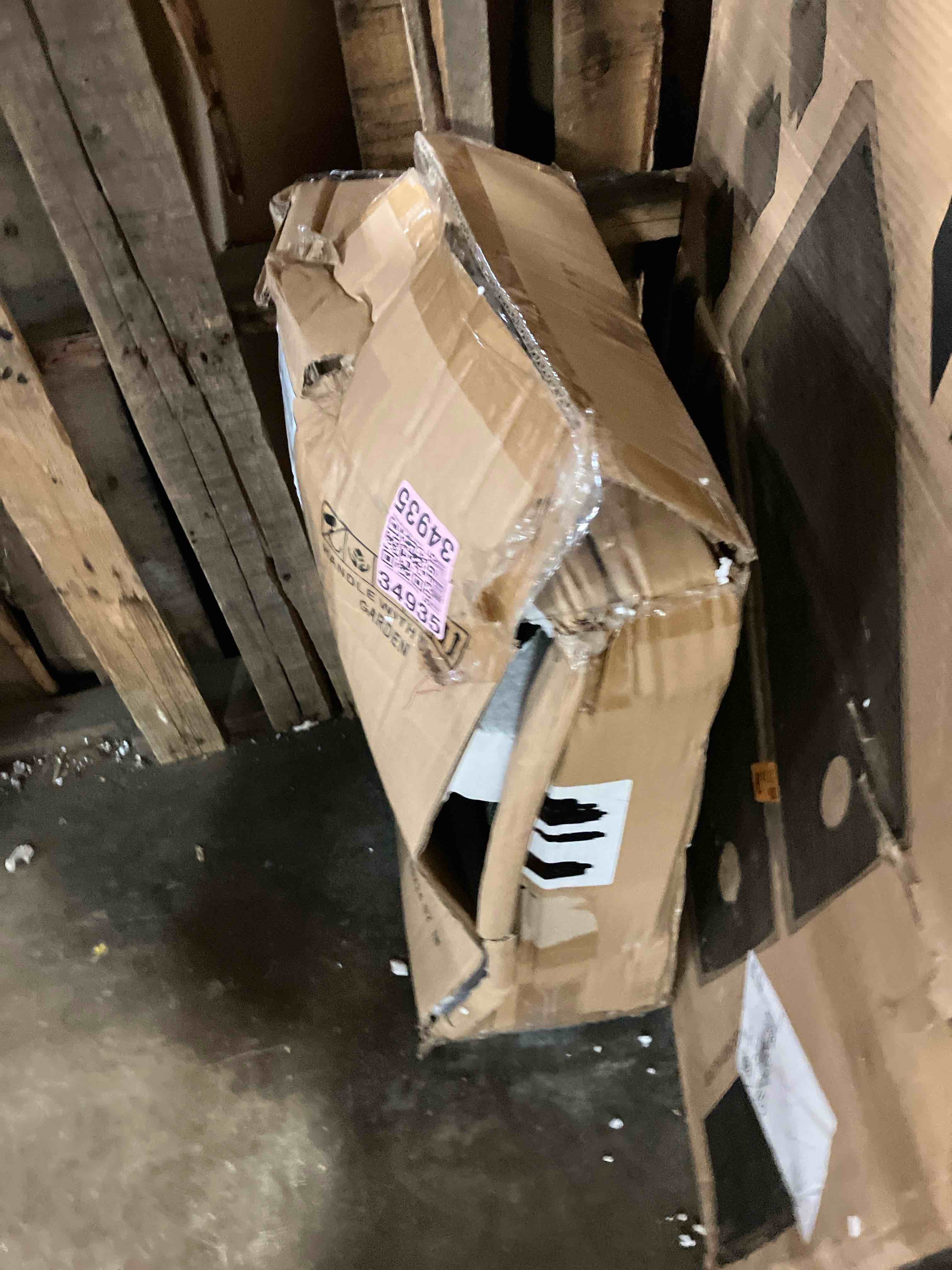 https://s3.amazonaws.com/lotting-images-prod/phillipi/PNK3539617_1754062180189.jpeg