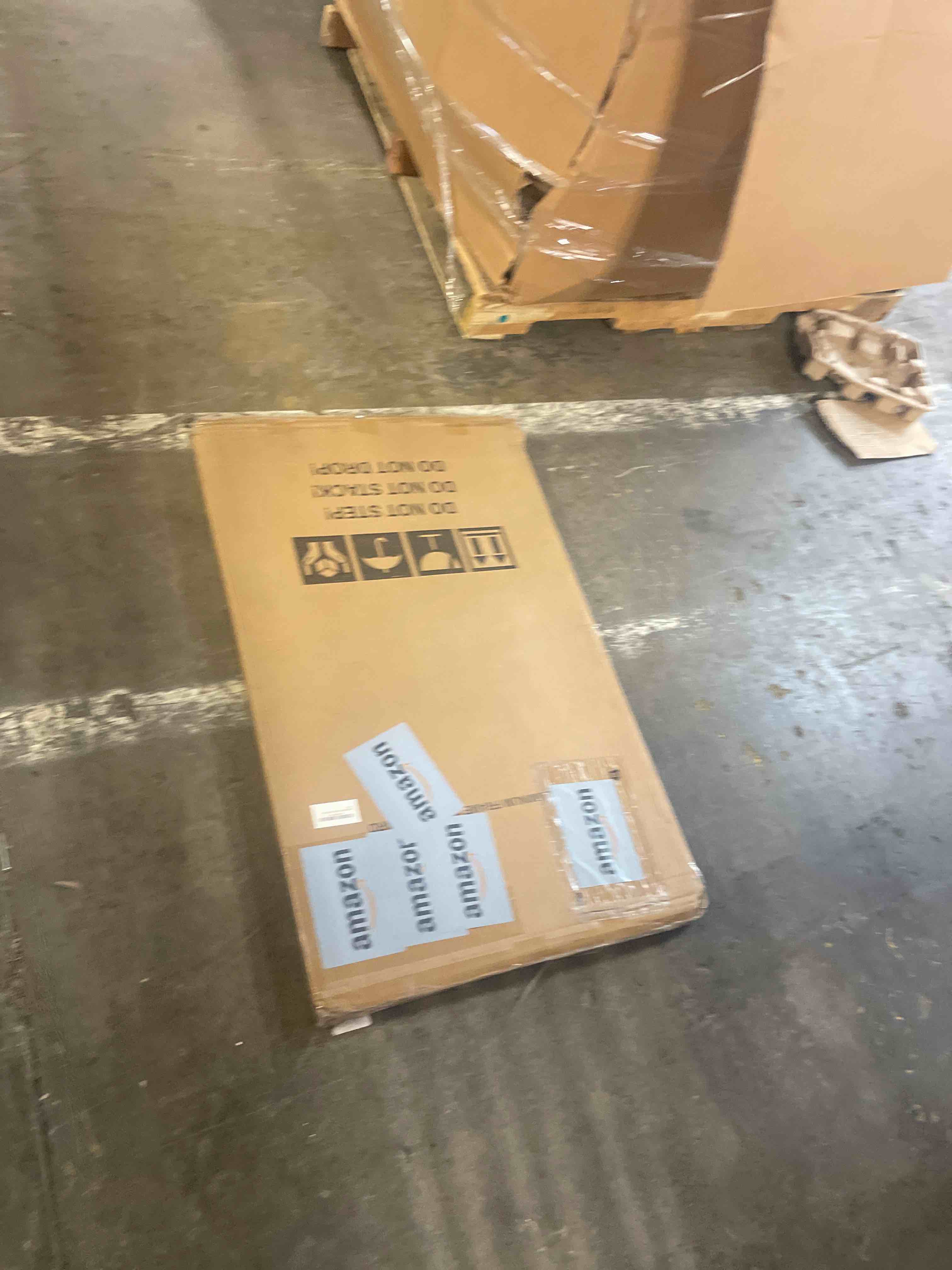https://s3.amazonaws.com/lotting-images-prod/phillipi/PNK3539658_1754071054539.jpeg