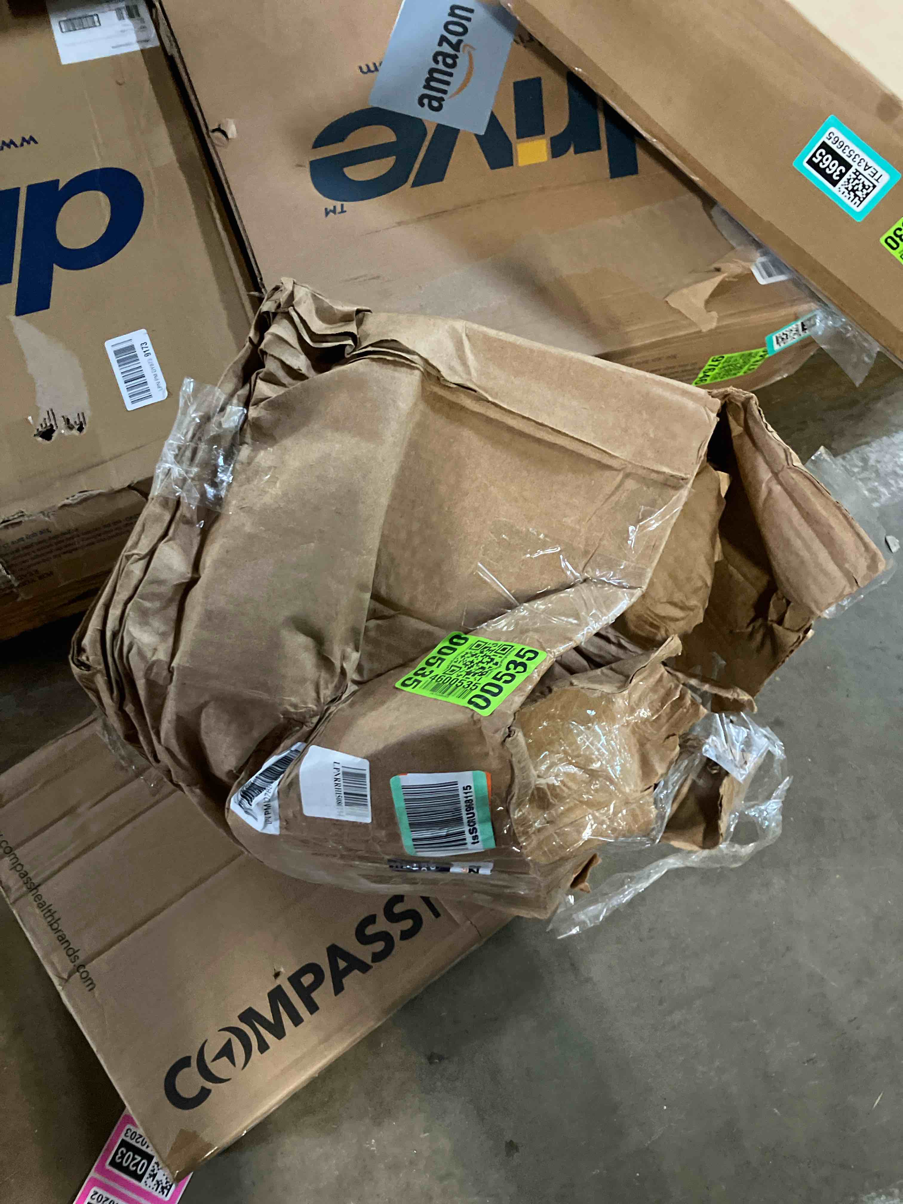 https://s3.amazonaws.com/lotting-images-prod/phillipi/PNK3540176_1754403853780.jpeg