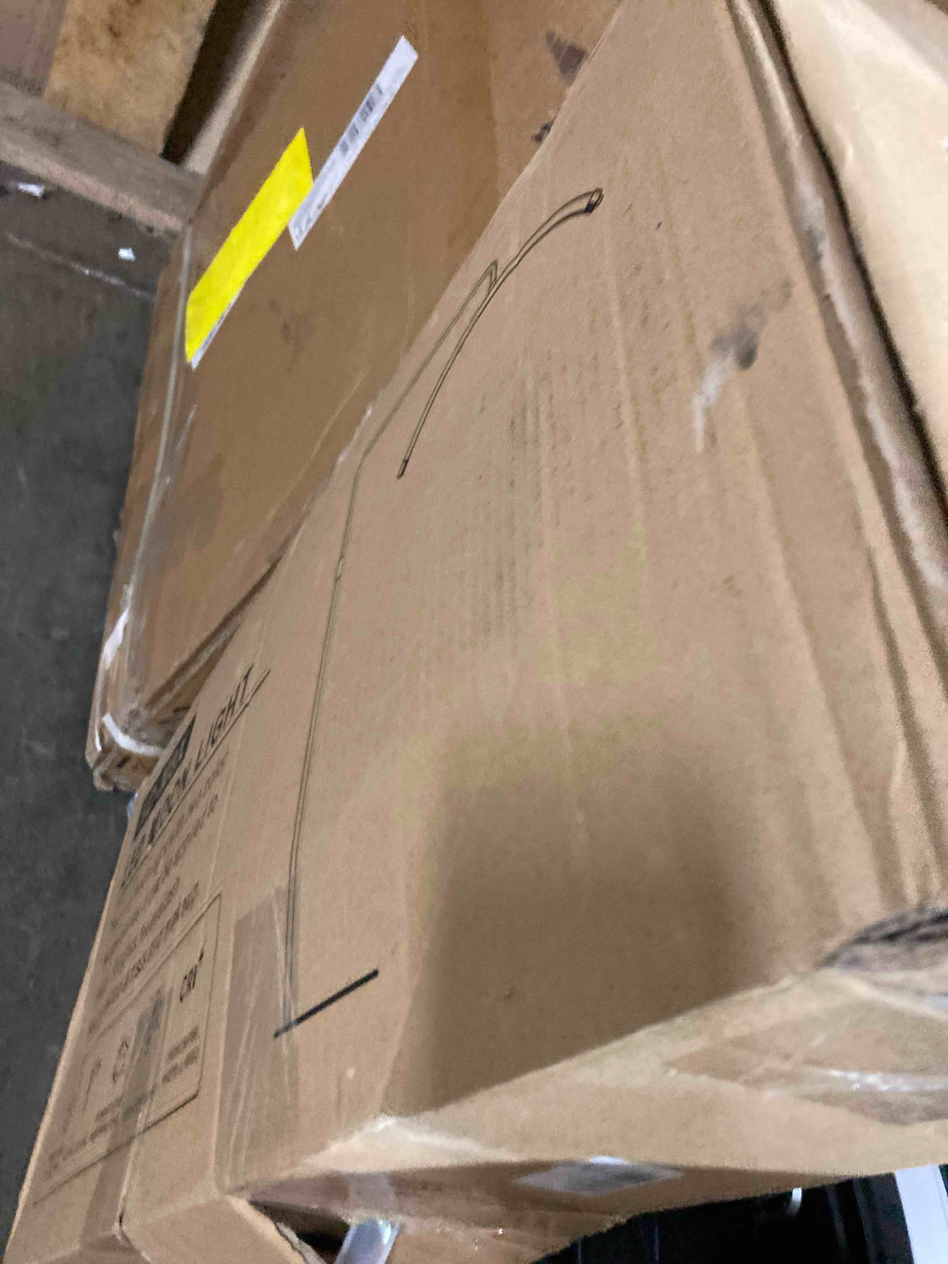 https://s3.amazonaws.com/lotting-images-prod/phillipi/PNK3540316_1754418785887.jpeg