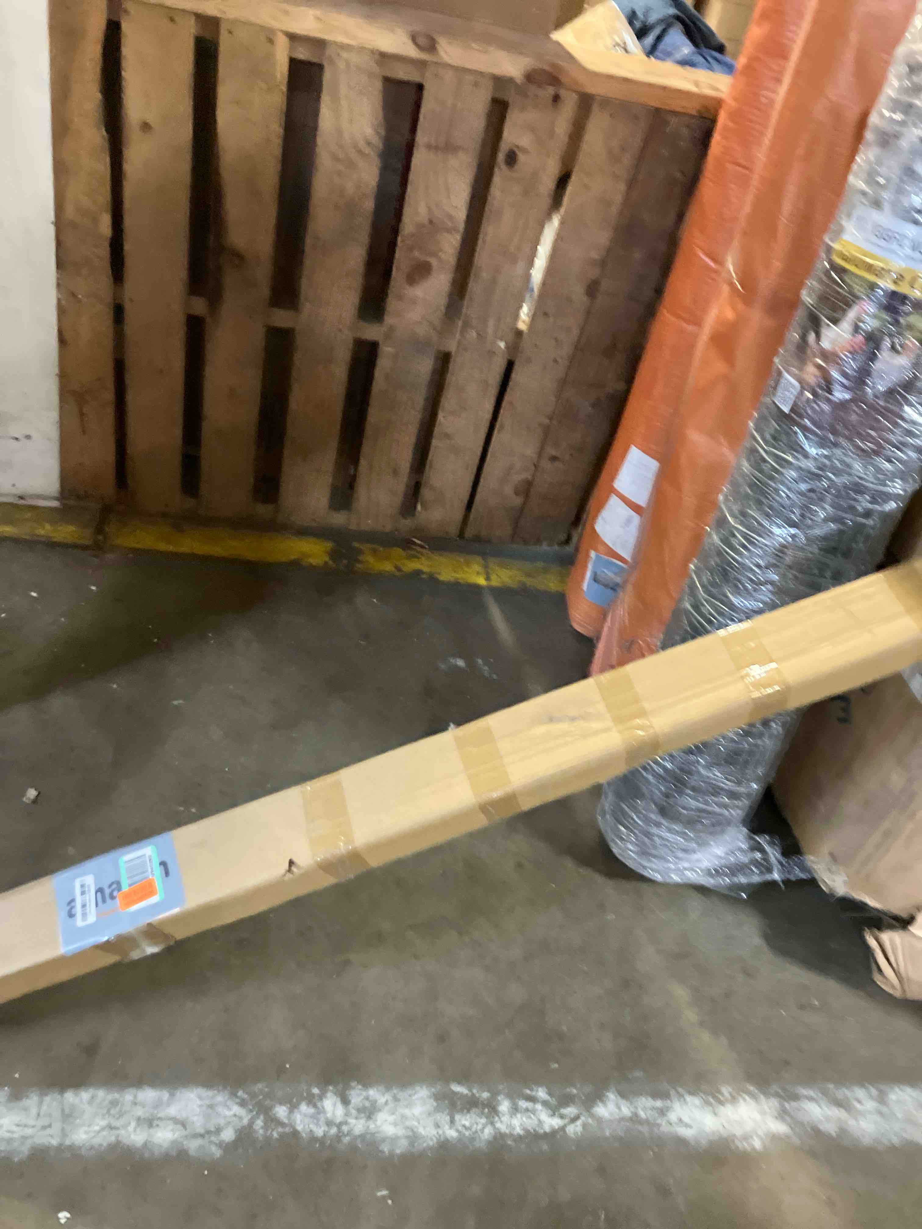 https://s3.amazonaws.com/lotting-images-prod/phillipi/PNK3540443_1754501411702.jpeg