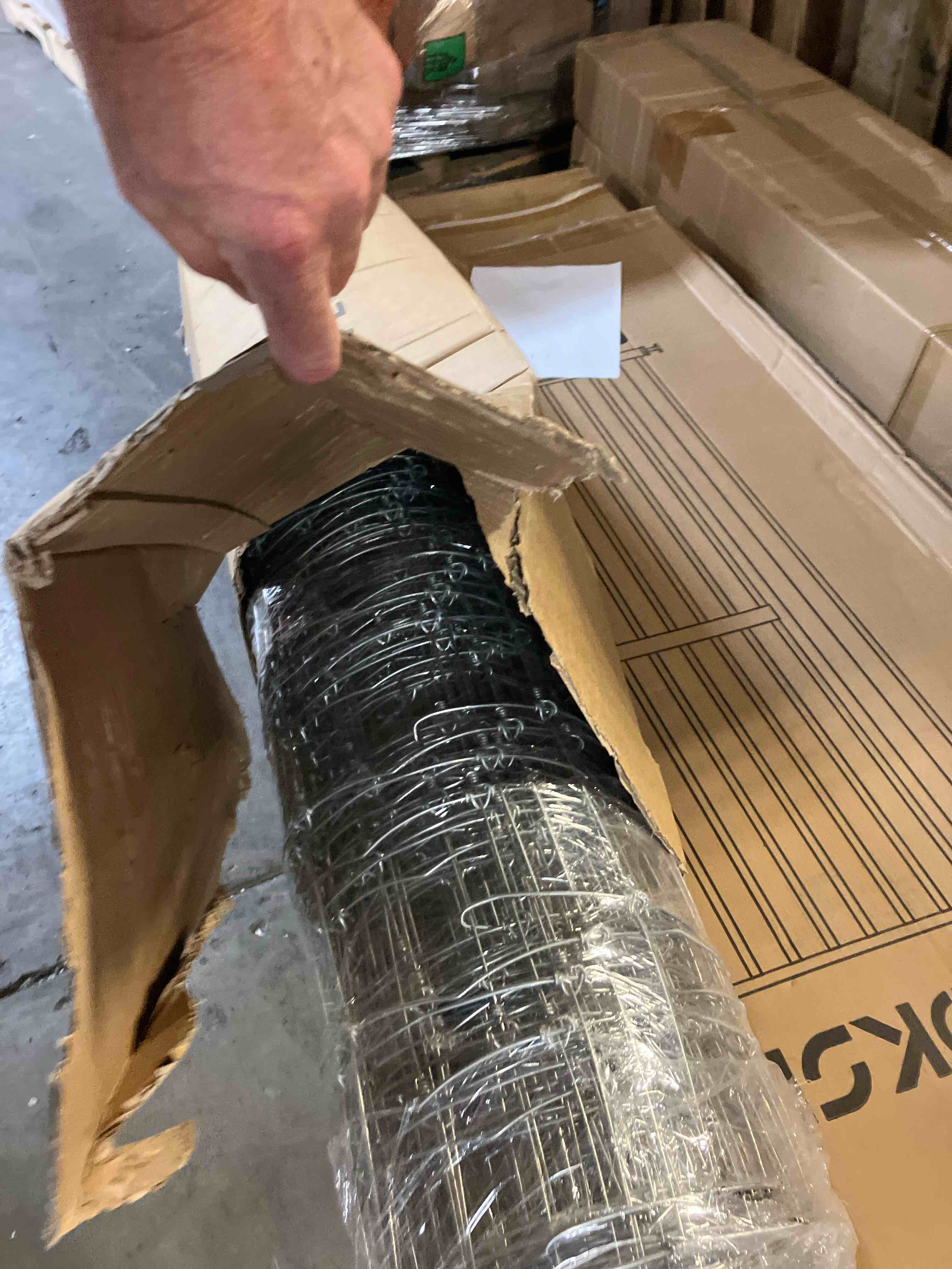 https://s3.amazonaws.com/lotting-images-prod/phillipi/PNK3540447_1754499888309.jpeg