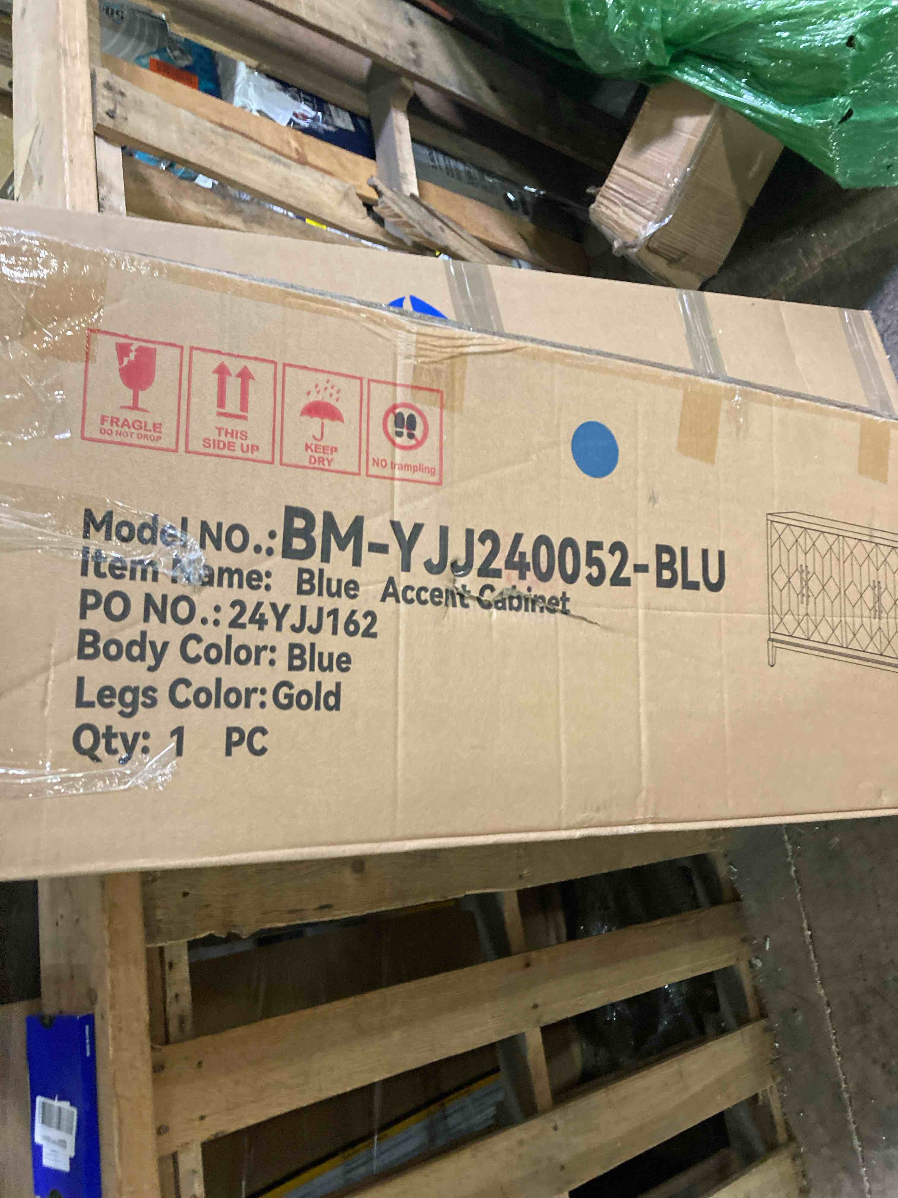 https://s3.amazonaws.com/lotting-images-prod/phillipi/PNK3540499_1754515701714.jpeg