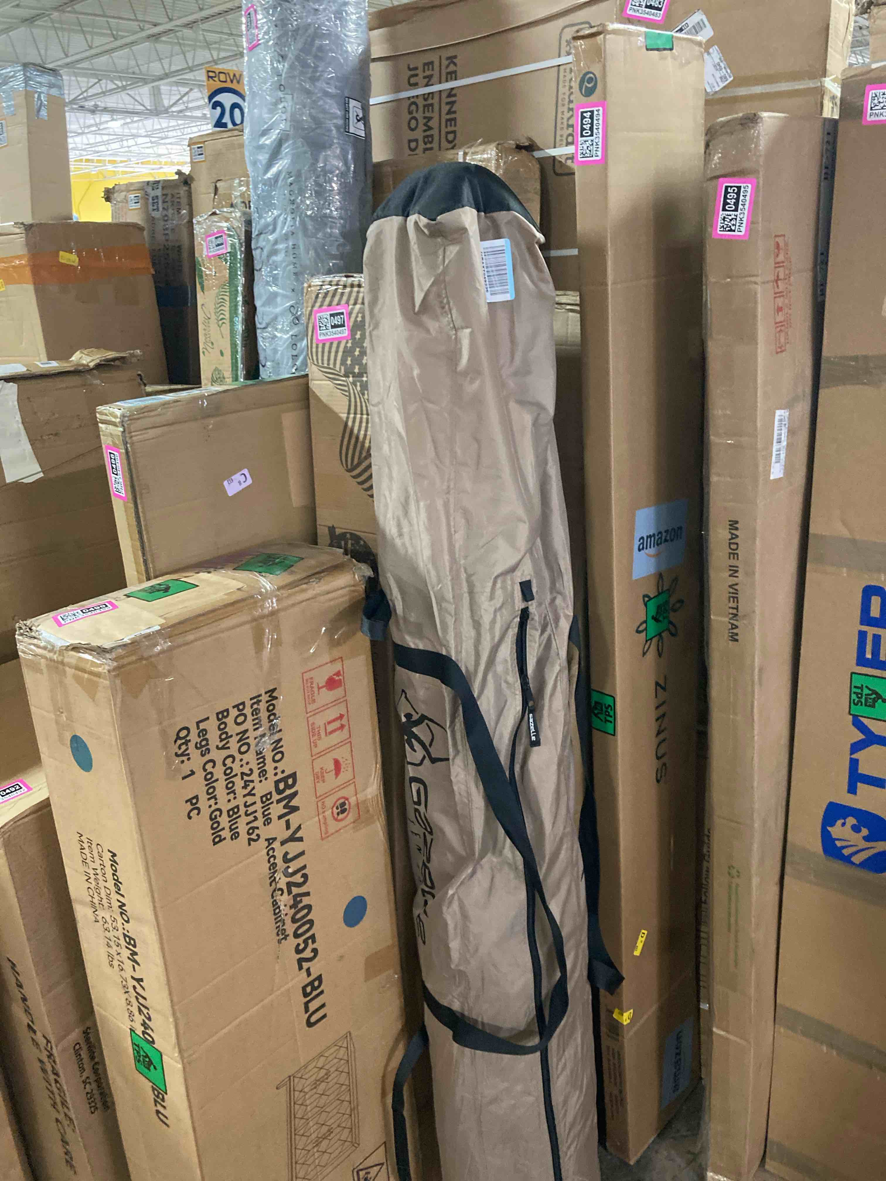 https://s3.amazonaws.com/lotting-images-prod/phillipi/PNK3540501_1754516173496.jpeg