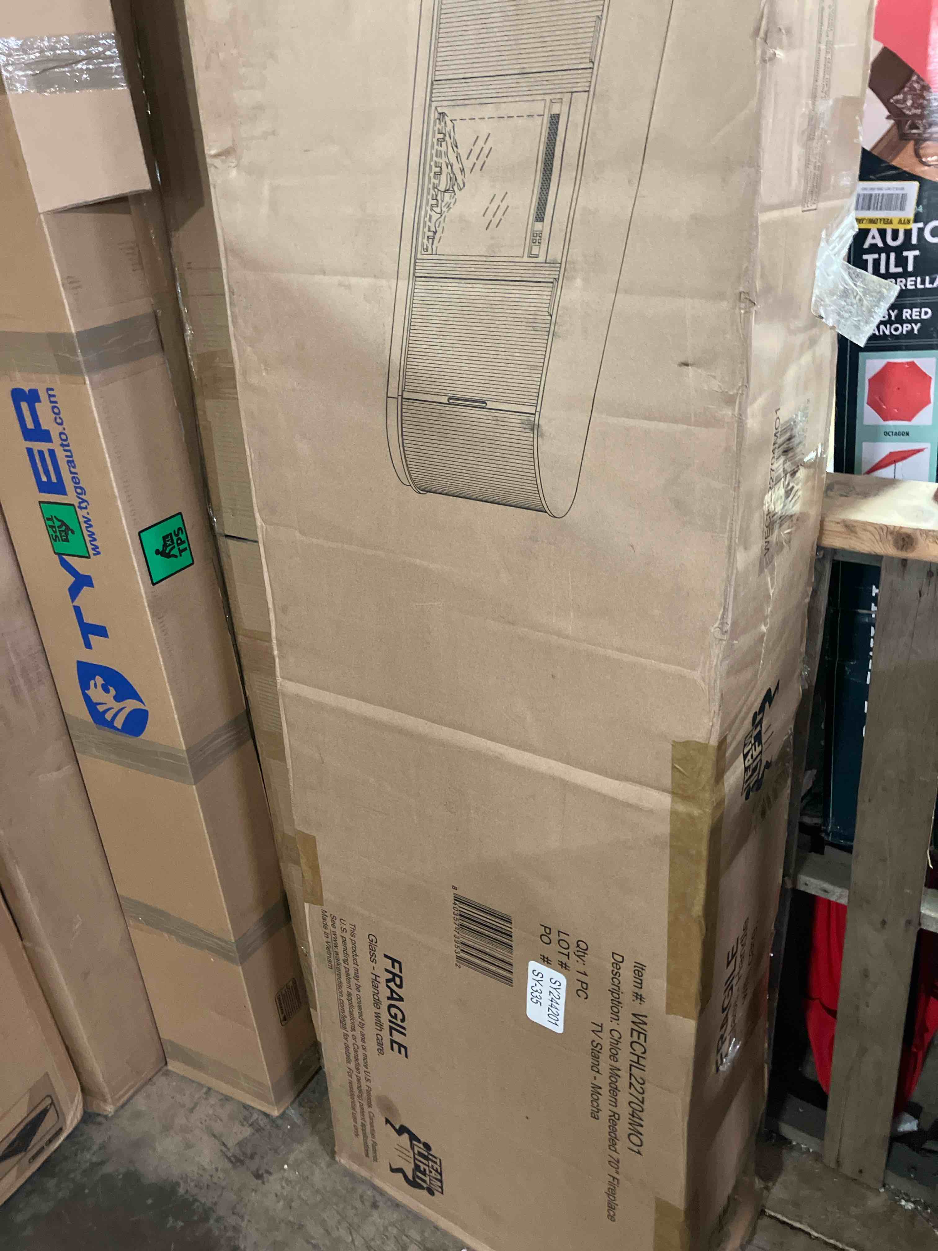 https://s3.amazonaws.com/lotting-images-prod/phillipi/PNK3540507_1754574055604.jpeg