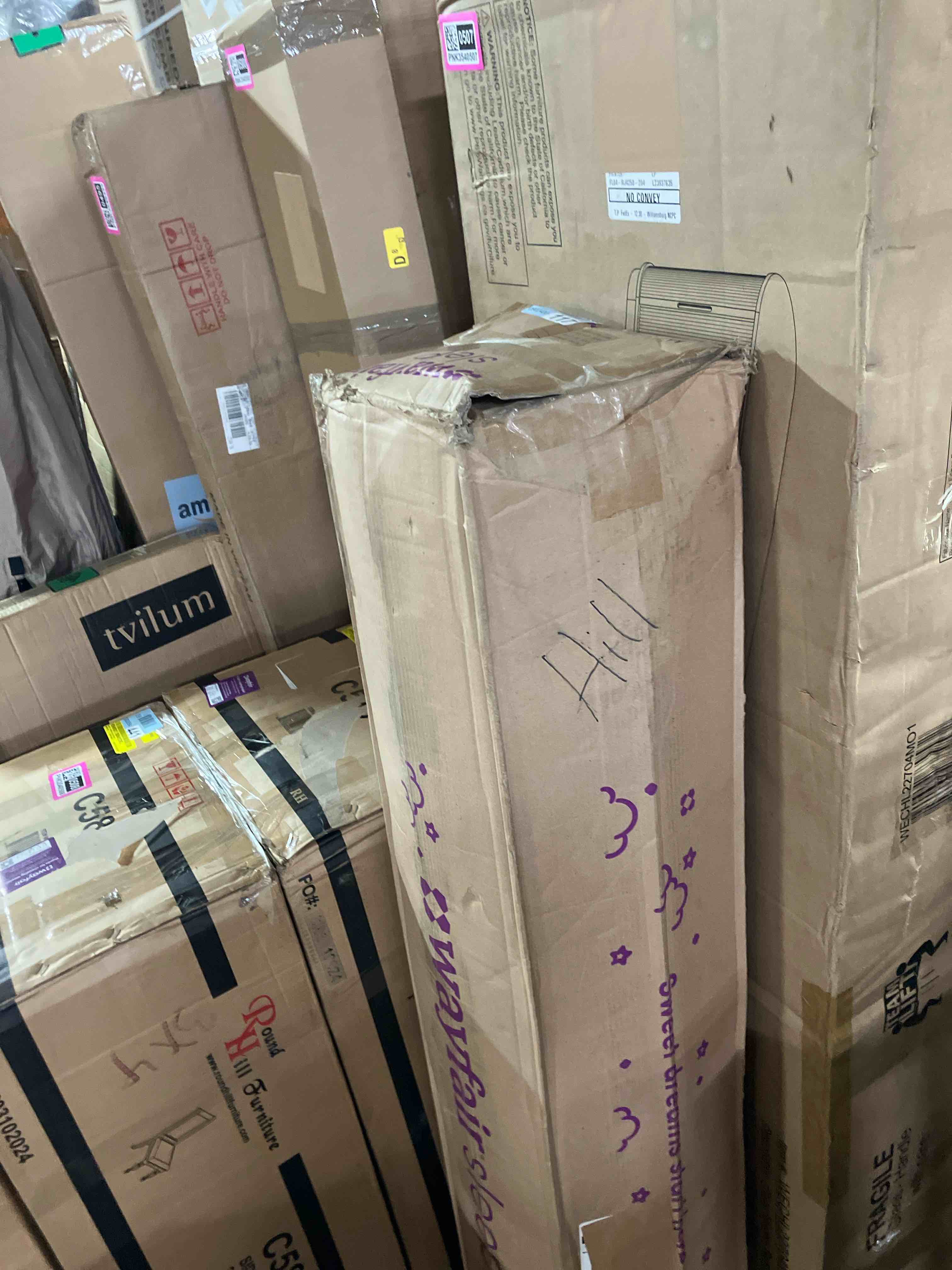 https://s3.amazonaws.com/lotting-images-prod/phillipi/PNK3540510_1754577382118.jpeg