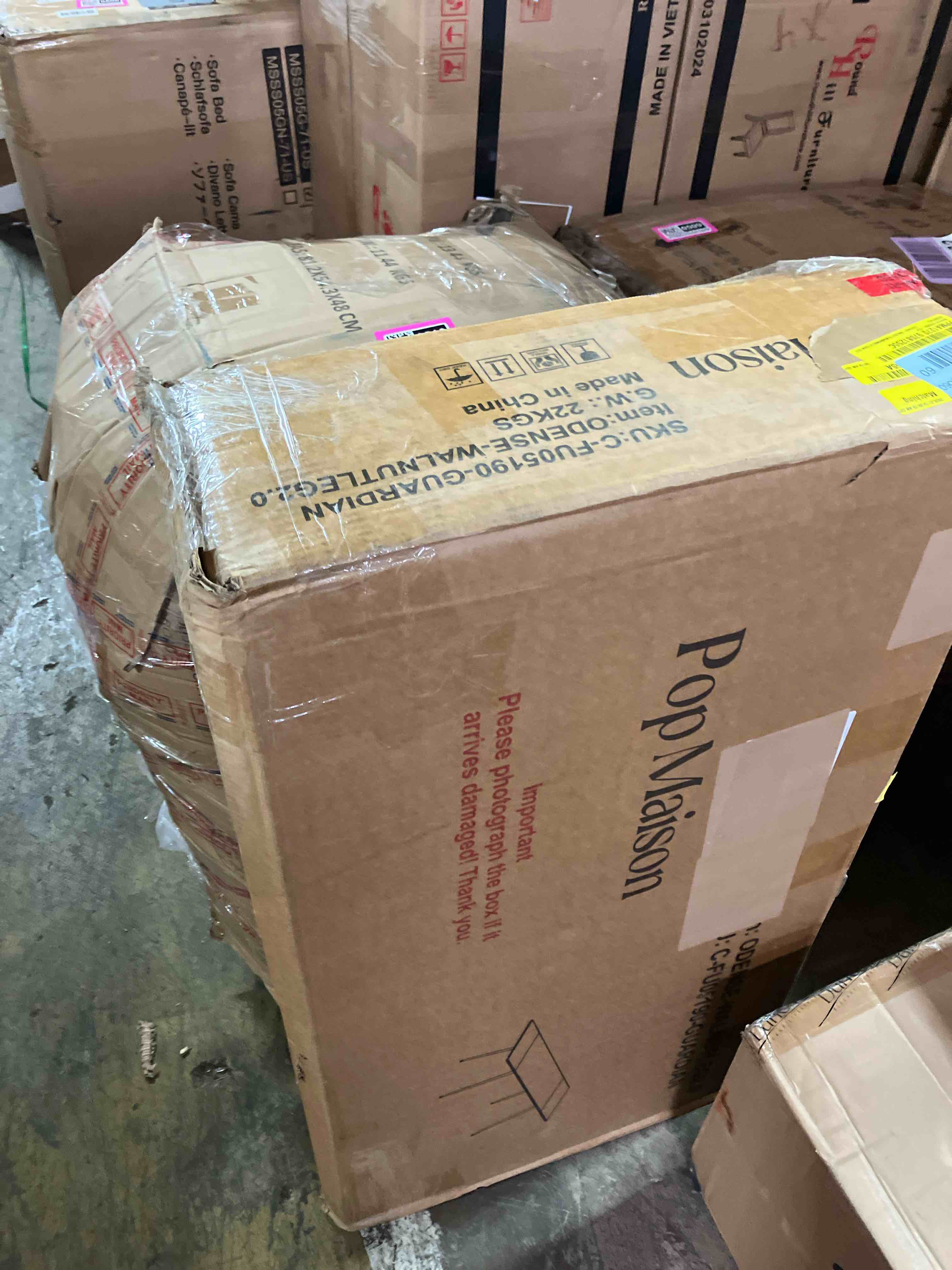 https://s3.amazonaws.com/lotting-images-prod/phillipi/PNK3540520_1754580496239.jpeg