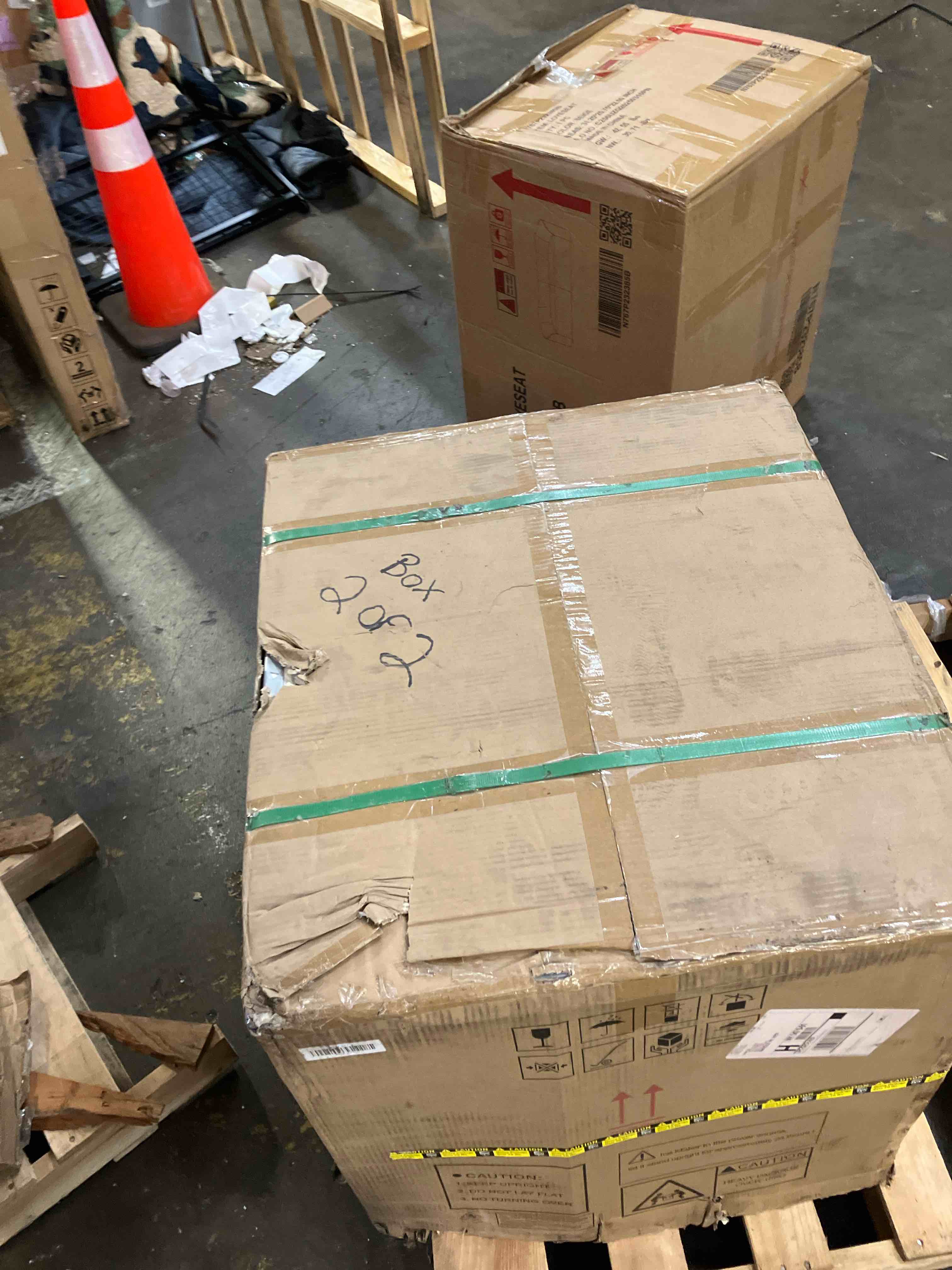 https://s3.amazonaws.com/lotting-images-prod/phillipi/PNK3540589_1754665241356.jpeg