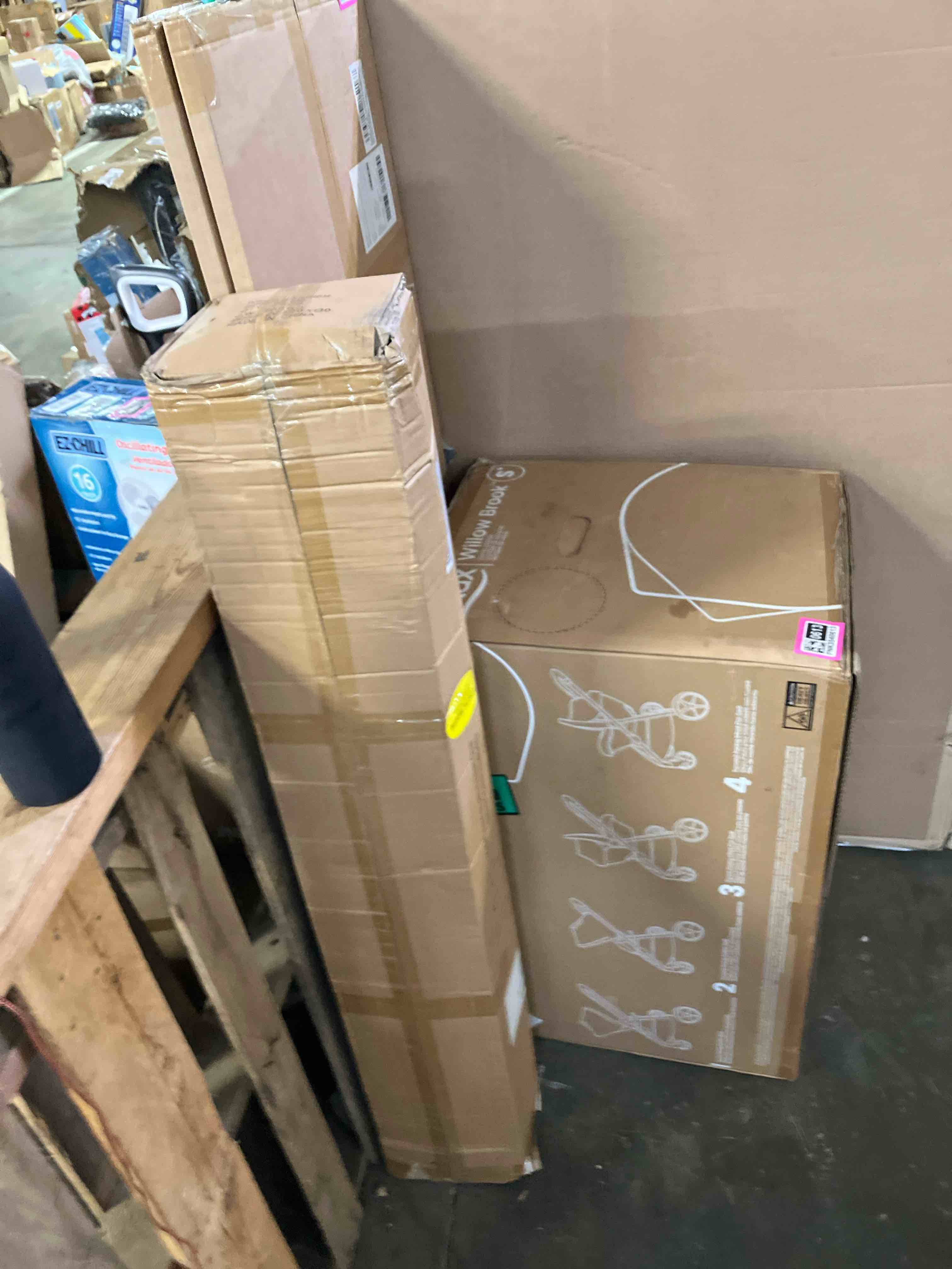 https://s3.amazonaws.com/lotting-images-prod/phillipi/PNK3540610_1754602511891.jpeg