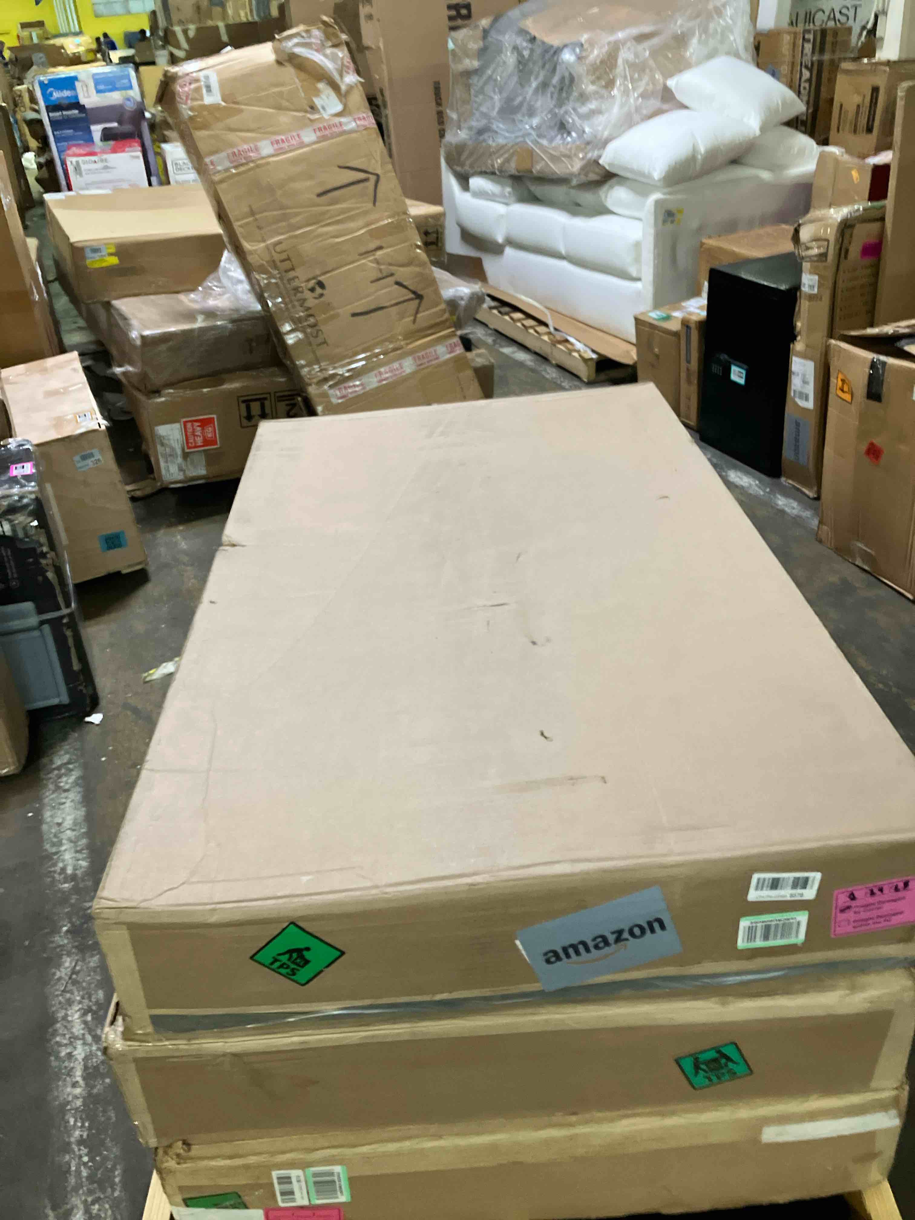 https://s3.amazonaws.com/lotting-images-prod/phillipi/PNK3540614_1754601726983.jpeg