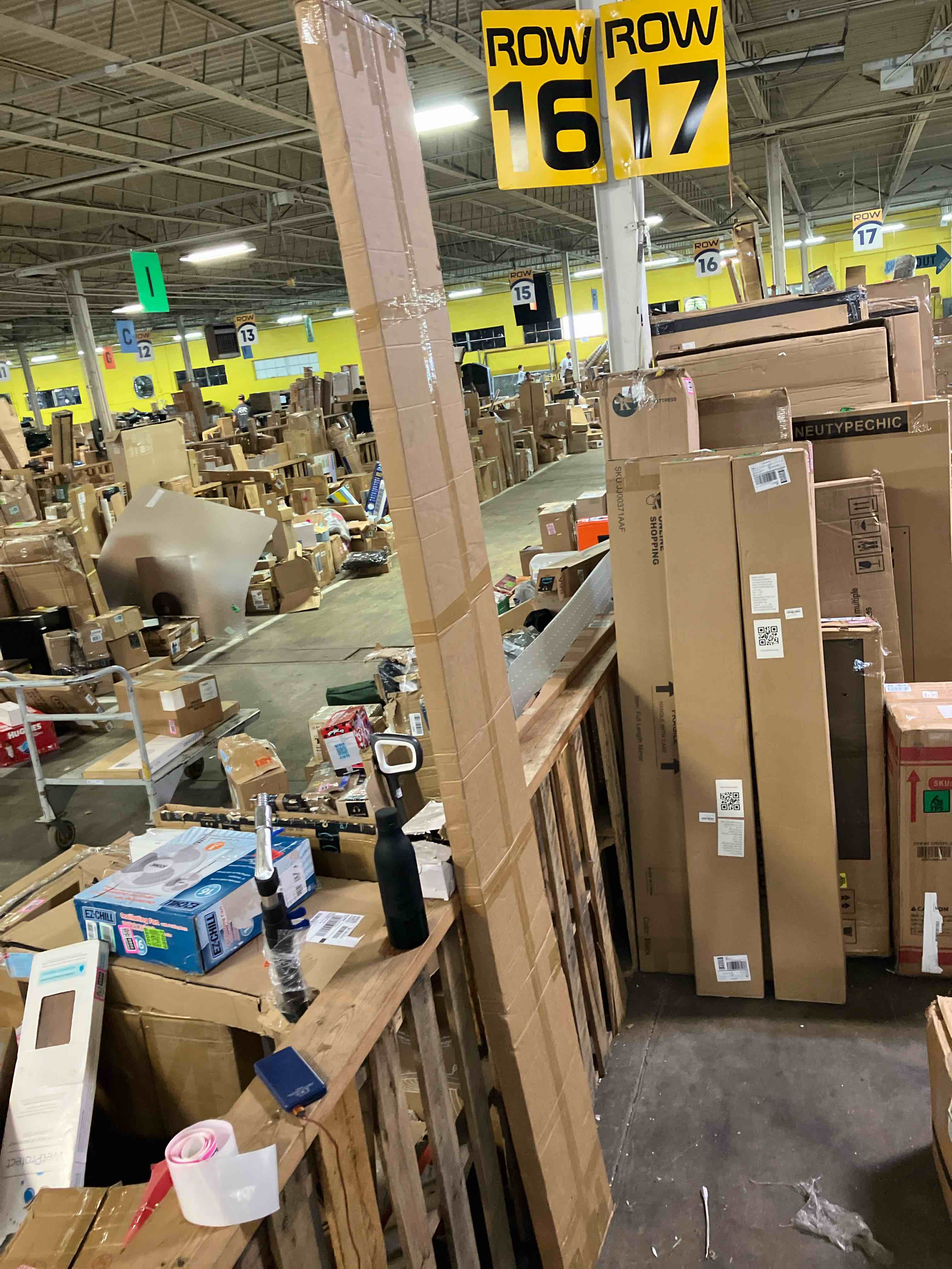 https://s3.amazonaws.com/lotting-images-prod/phillipi/PNK3540623_1754599778042.jpeg