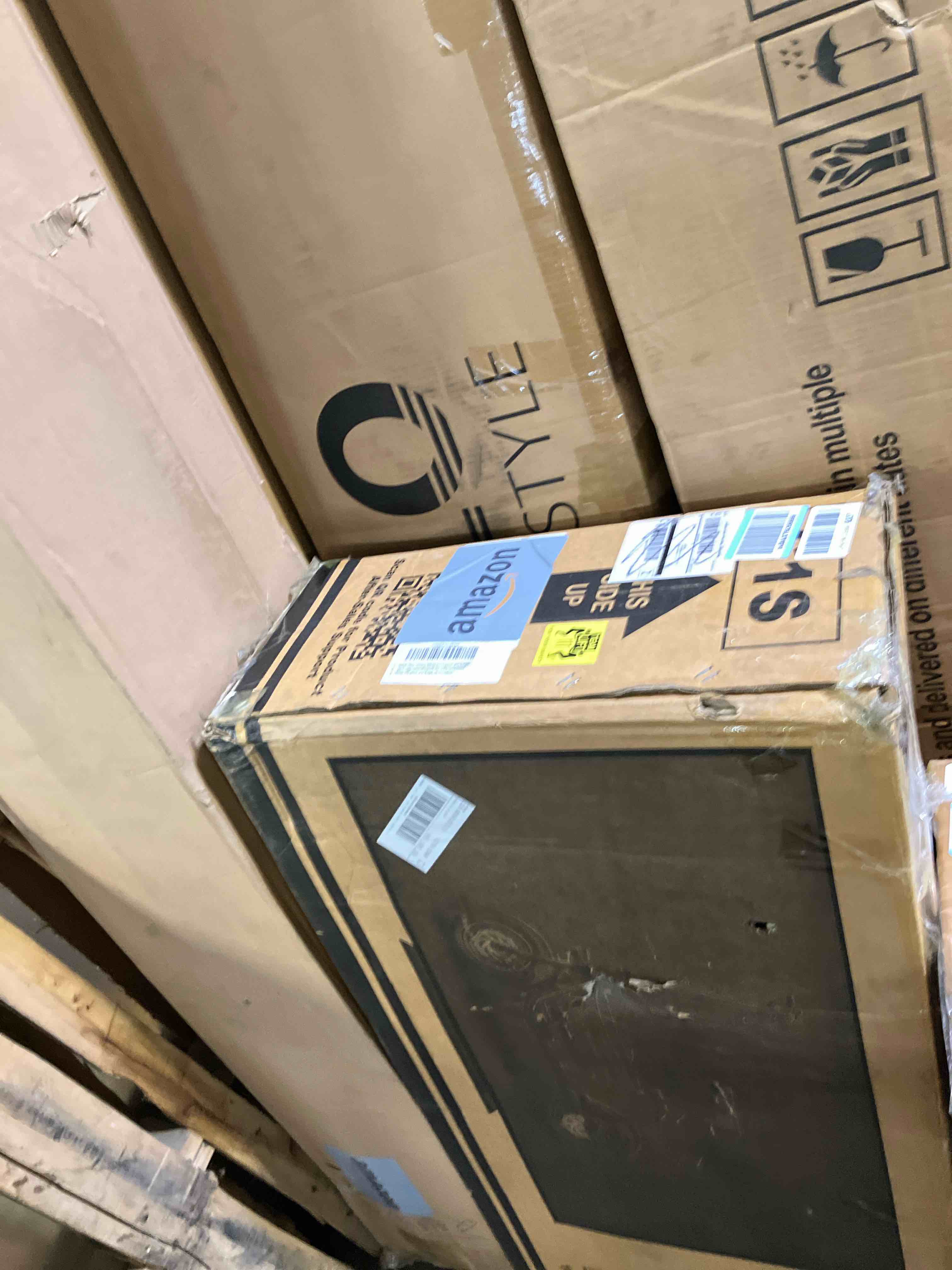 https://s3.amazonaws.com/lotting-images-prod/phillipi/PNK3540627_1754599368513.jpeg