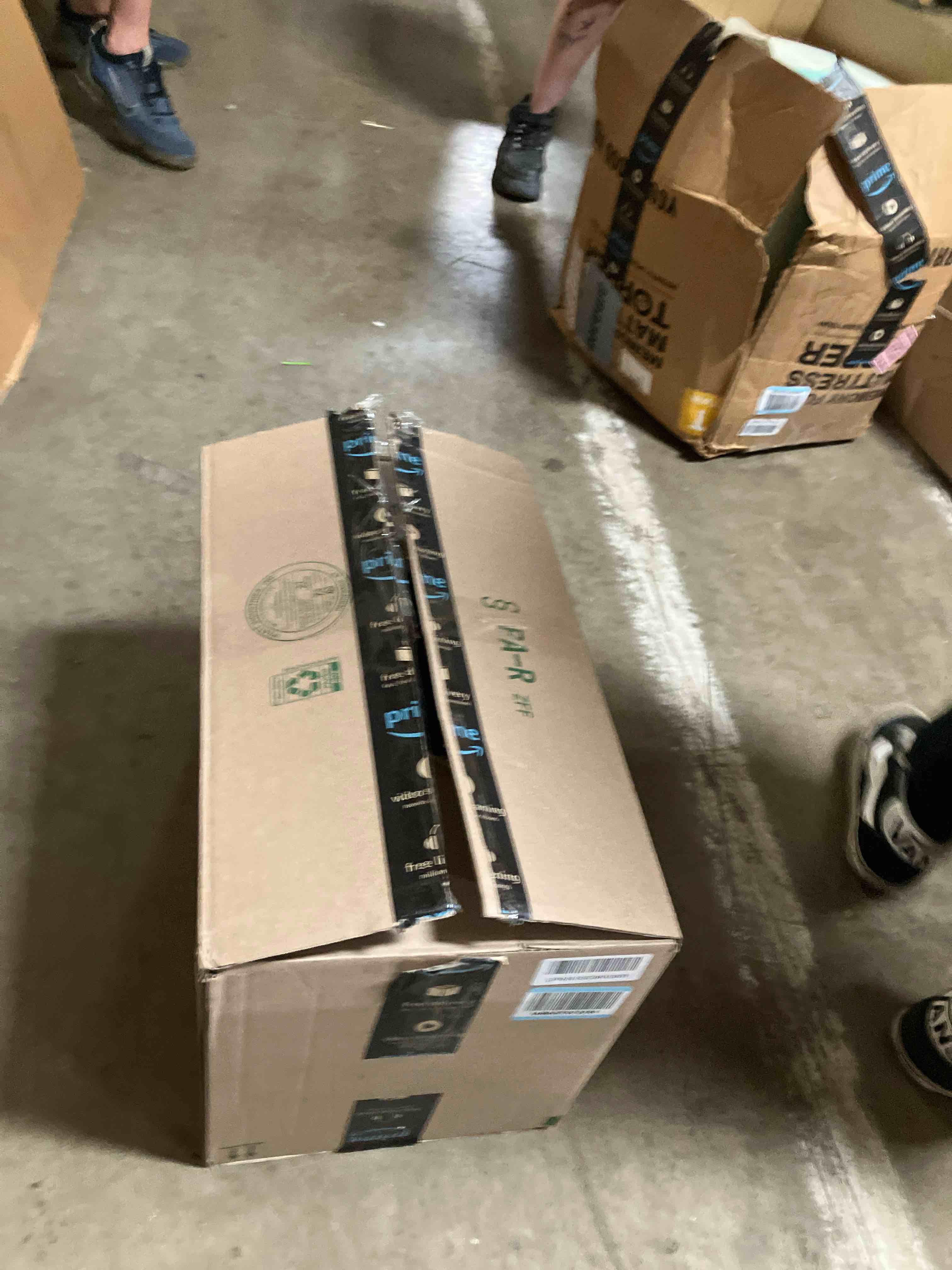 https://s3.amazonaws.com/lotting-images-prod/phillipi/PNK3540663_1754676695866.jpeg