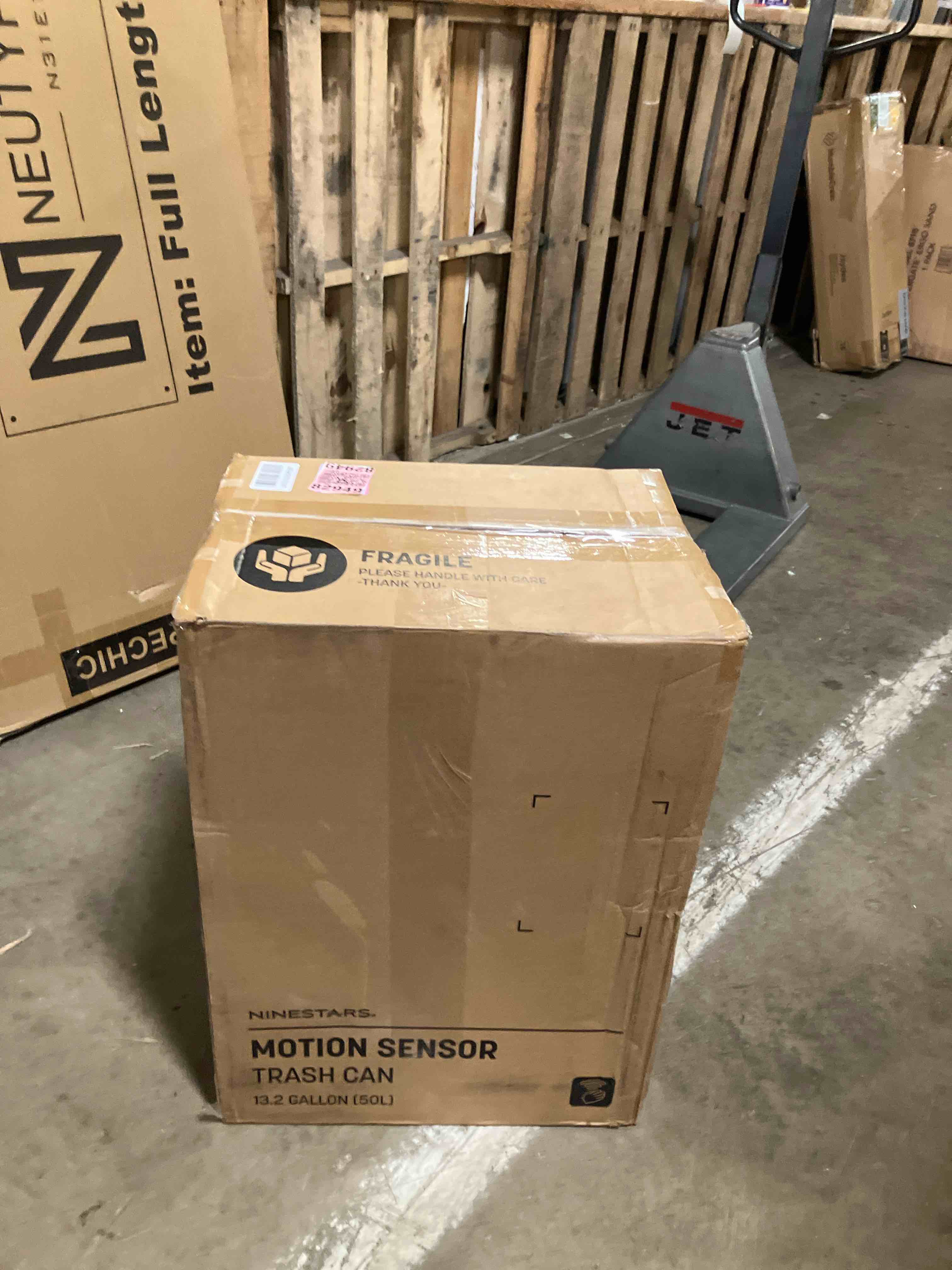 https://s3.amazonaws.com/lotting-images-prod/phillipi/PNK3540668_1754674741129.jpeg