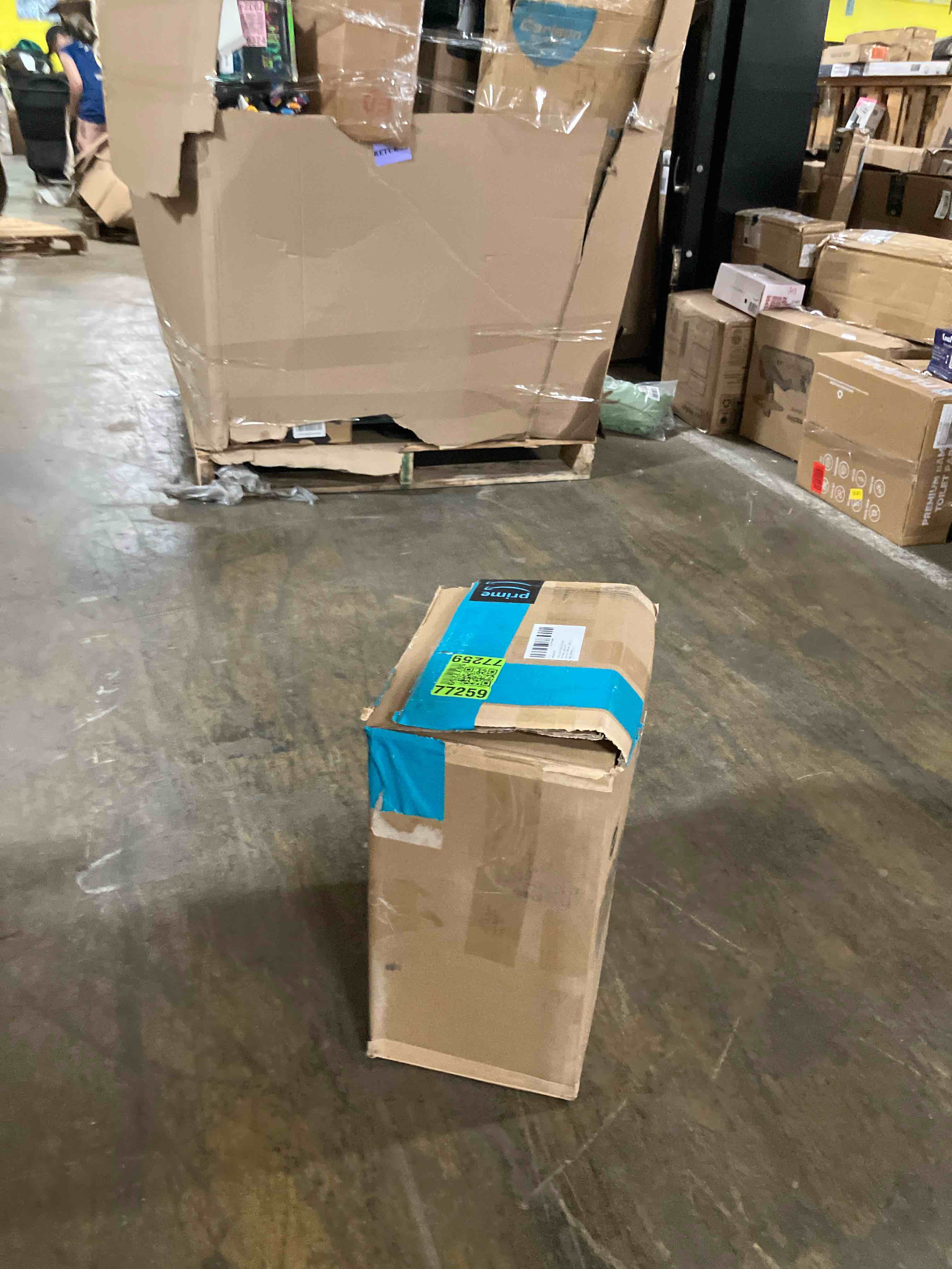 https://s3.amazonaws.com/lotting-images-prod/phillipi/PNK3540729_1754661112455.jpeg