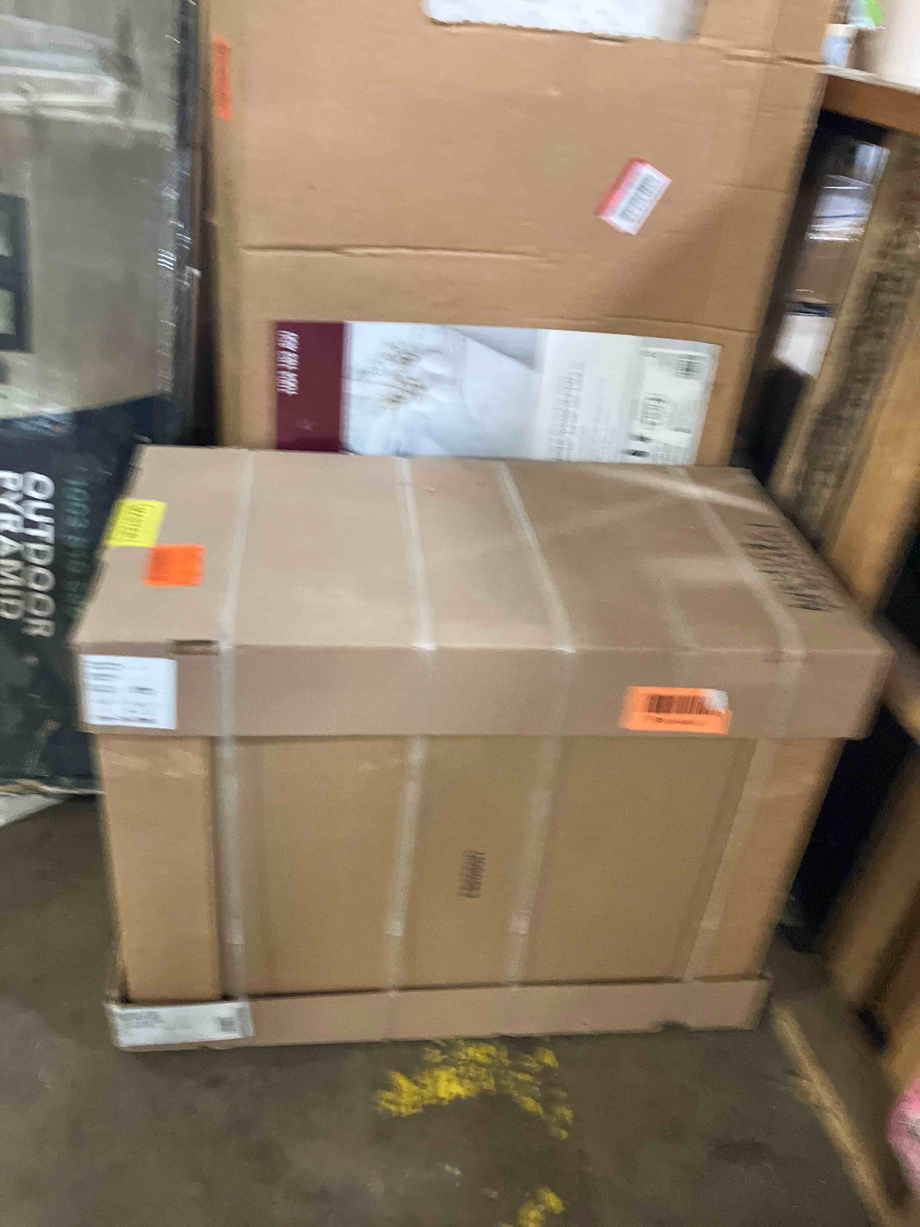 https://s3.amazonaws.com/lotting-images-prod/phillipi/PNK3540732_1754665189030.jpeg