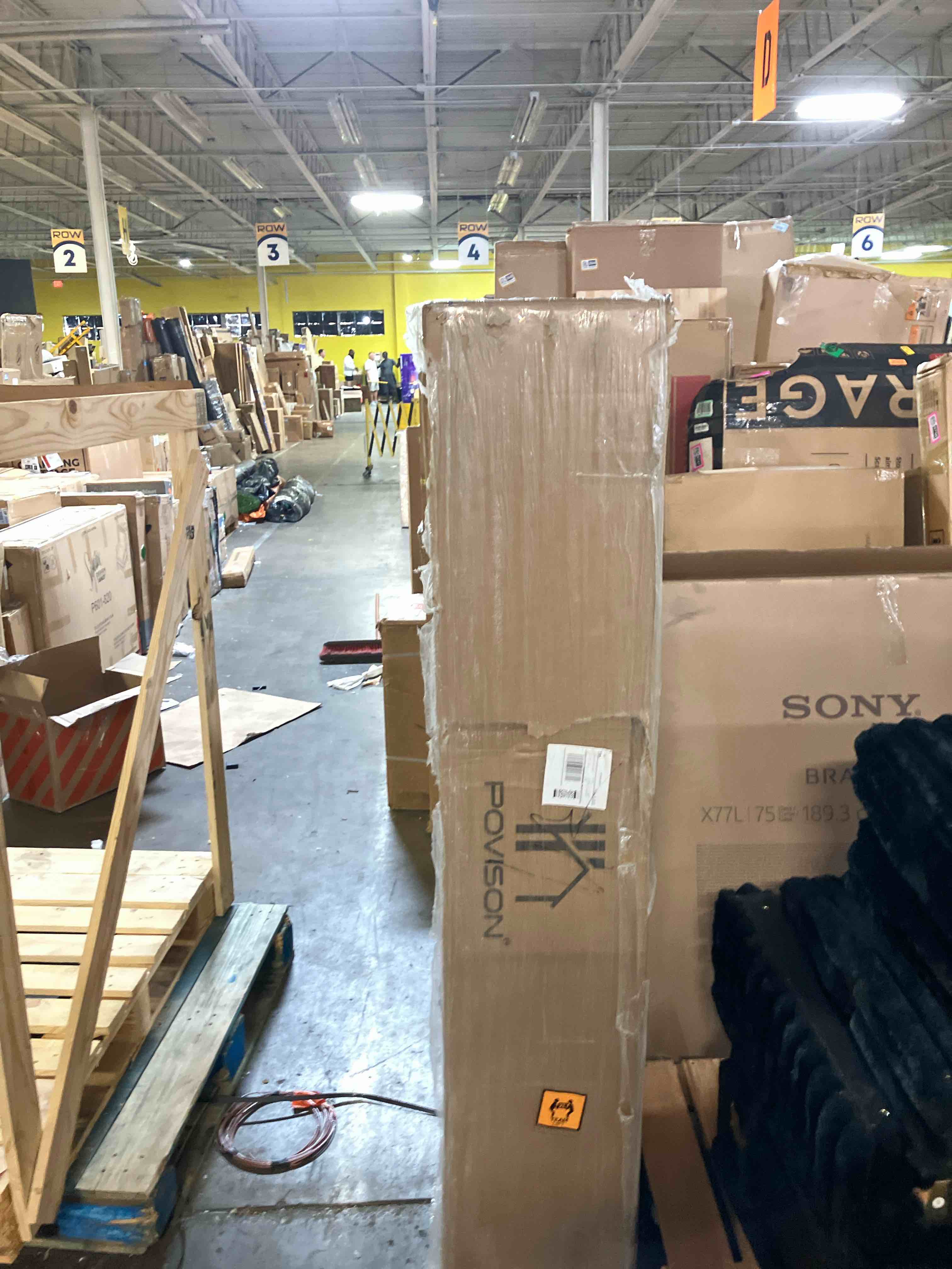 https://s3.amazonaws.com/lotting-images-prod/phillipi/PNK3540761_1754670528497.jpeg