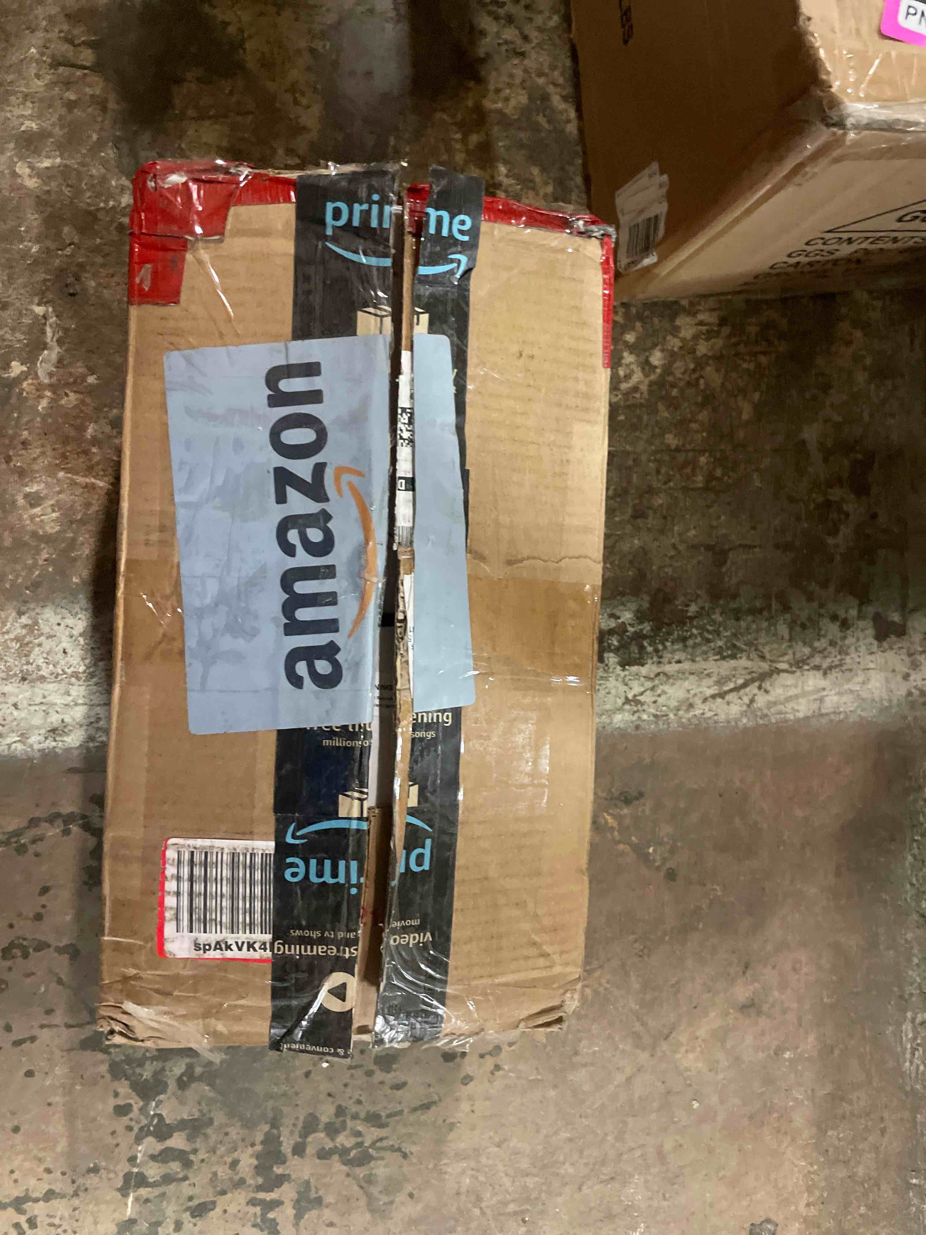 https://s3.amazonaws.com/lotting-images-prod/phillipi/PNK3540912_1755185807172.jpeg