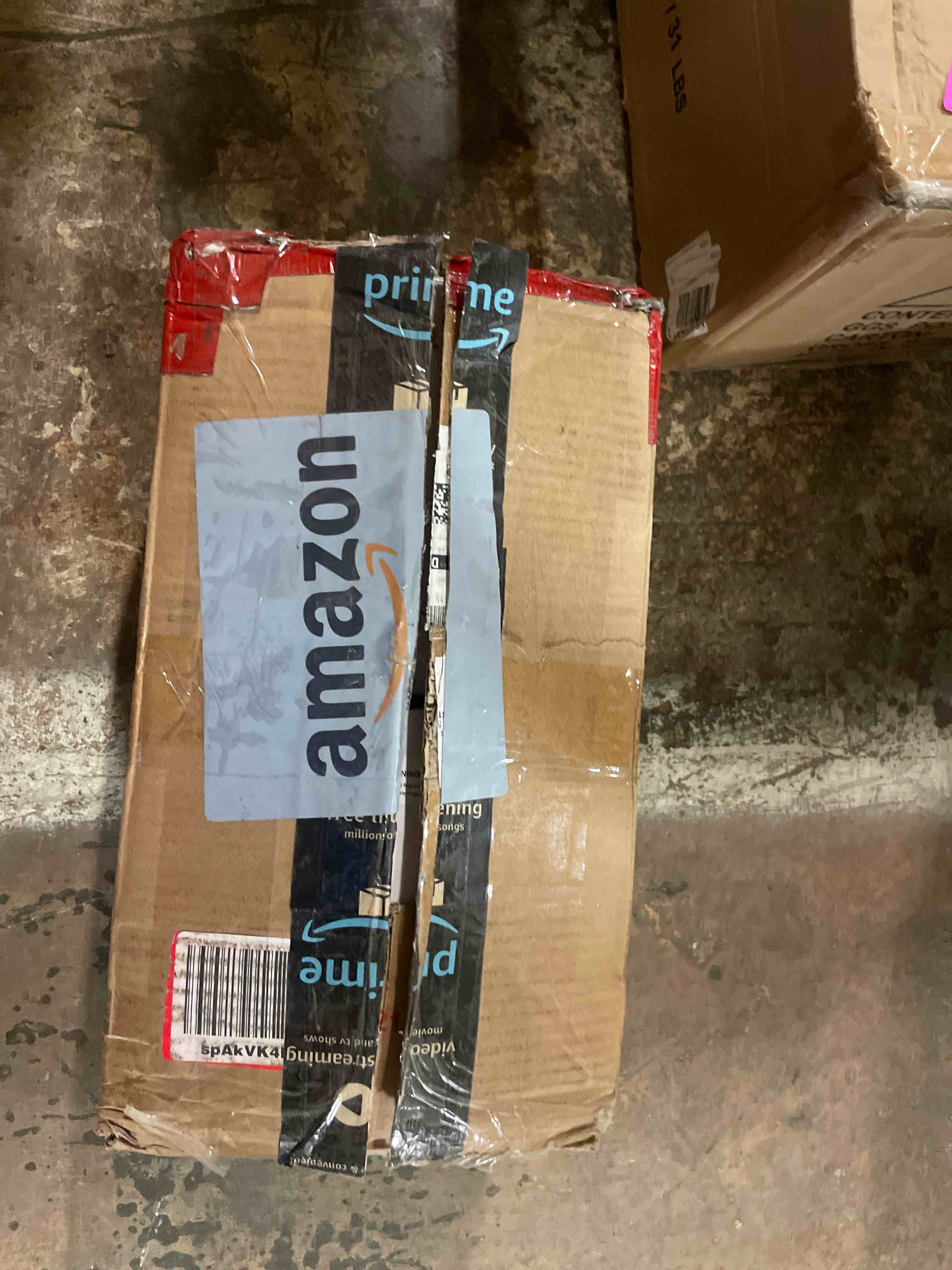 https://s3.amazonaws.com/lotting-images-prod/phillipi/PNK3540912_1755185808834.jpeg