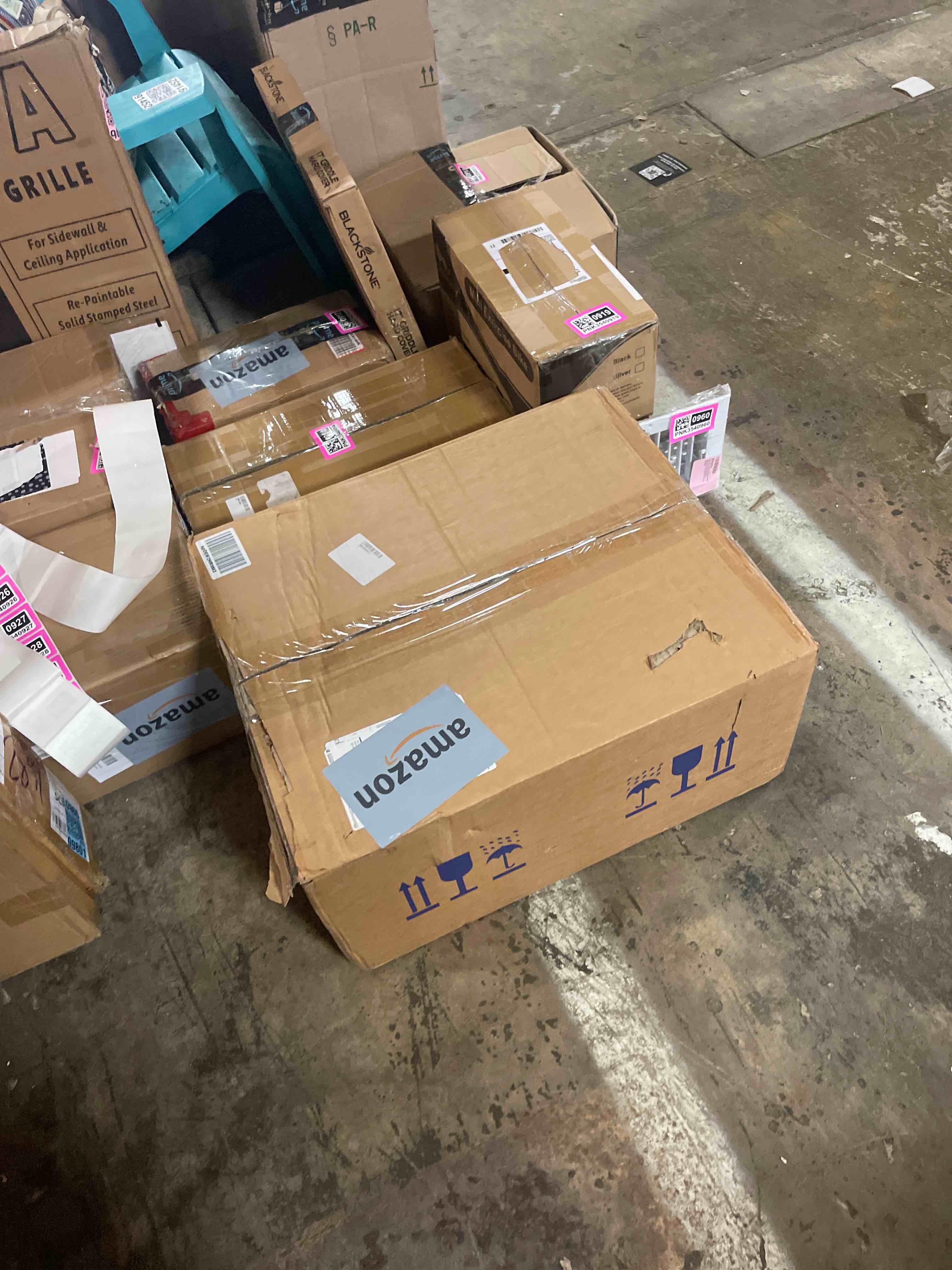 https://s3.amazonaws.com/lotting-images-prod/phillipi/PNK3540957_1755190934781.jpeg