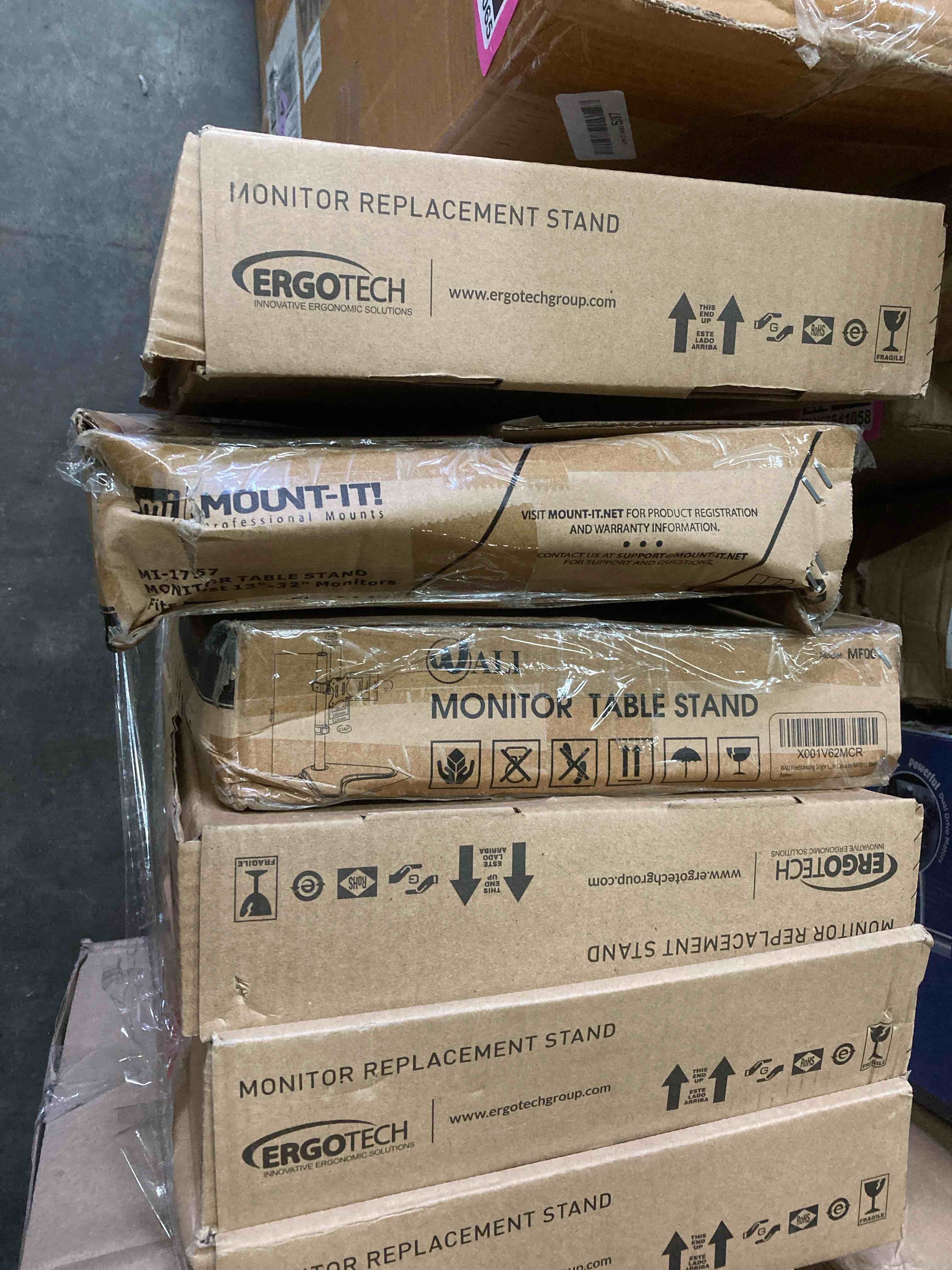 https://s3.amazonaws.com/lotting-images-prod/phillipi/PNK3541068_1752589034526.jpeg