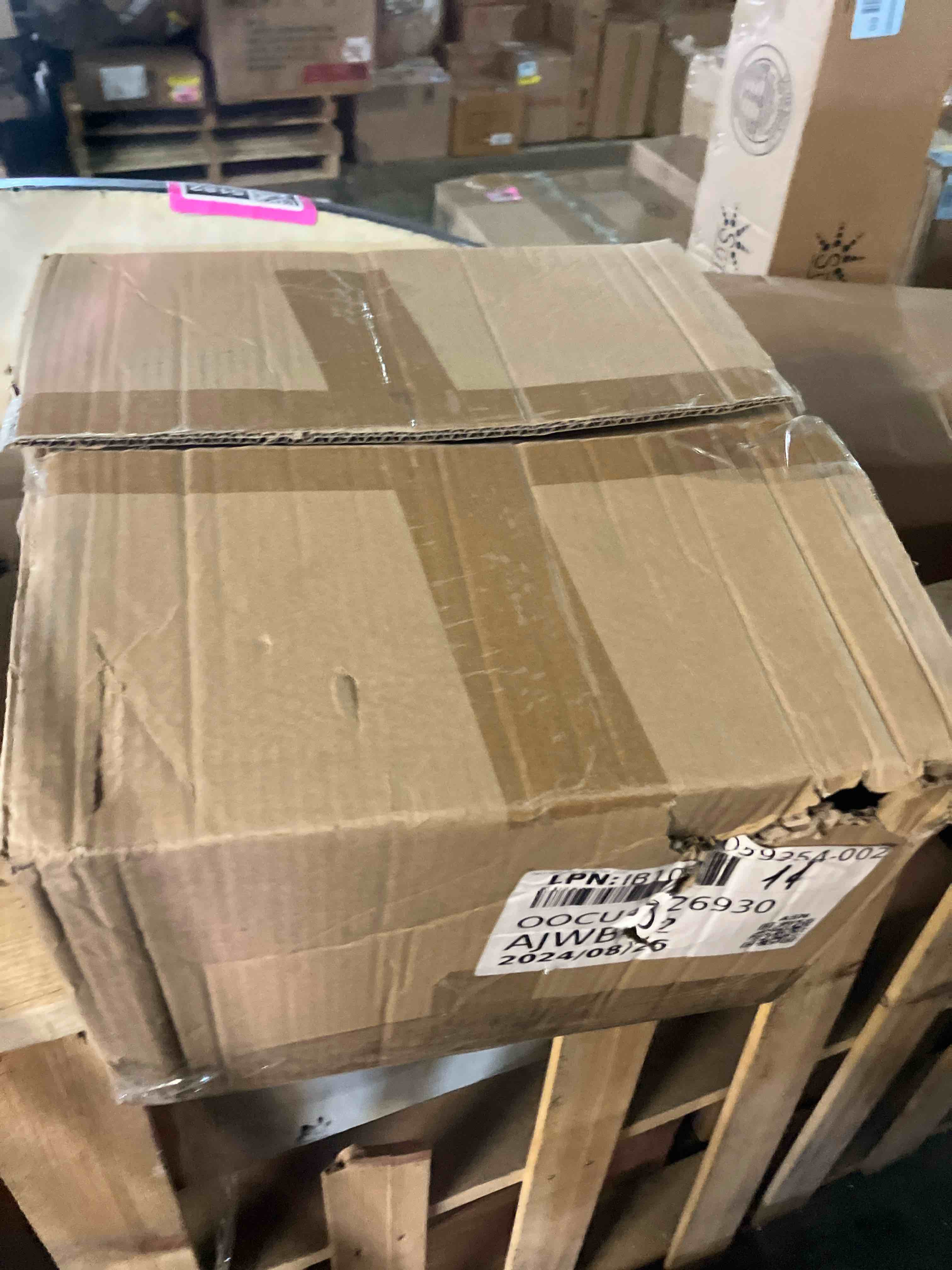 https://s3.amazonaws.com/lotting-images-prod/phillipi/PNK3541181_1752522644540.jpeg