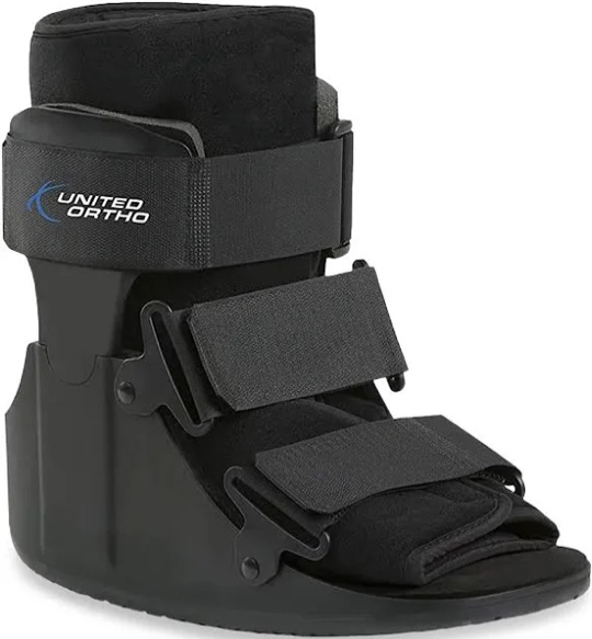United Ortho USA14115 Short Air Cam Walker Fracture Boot, Medium, Black