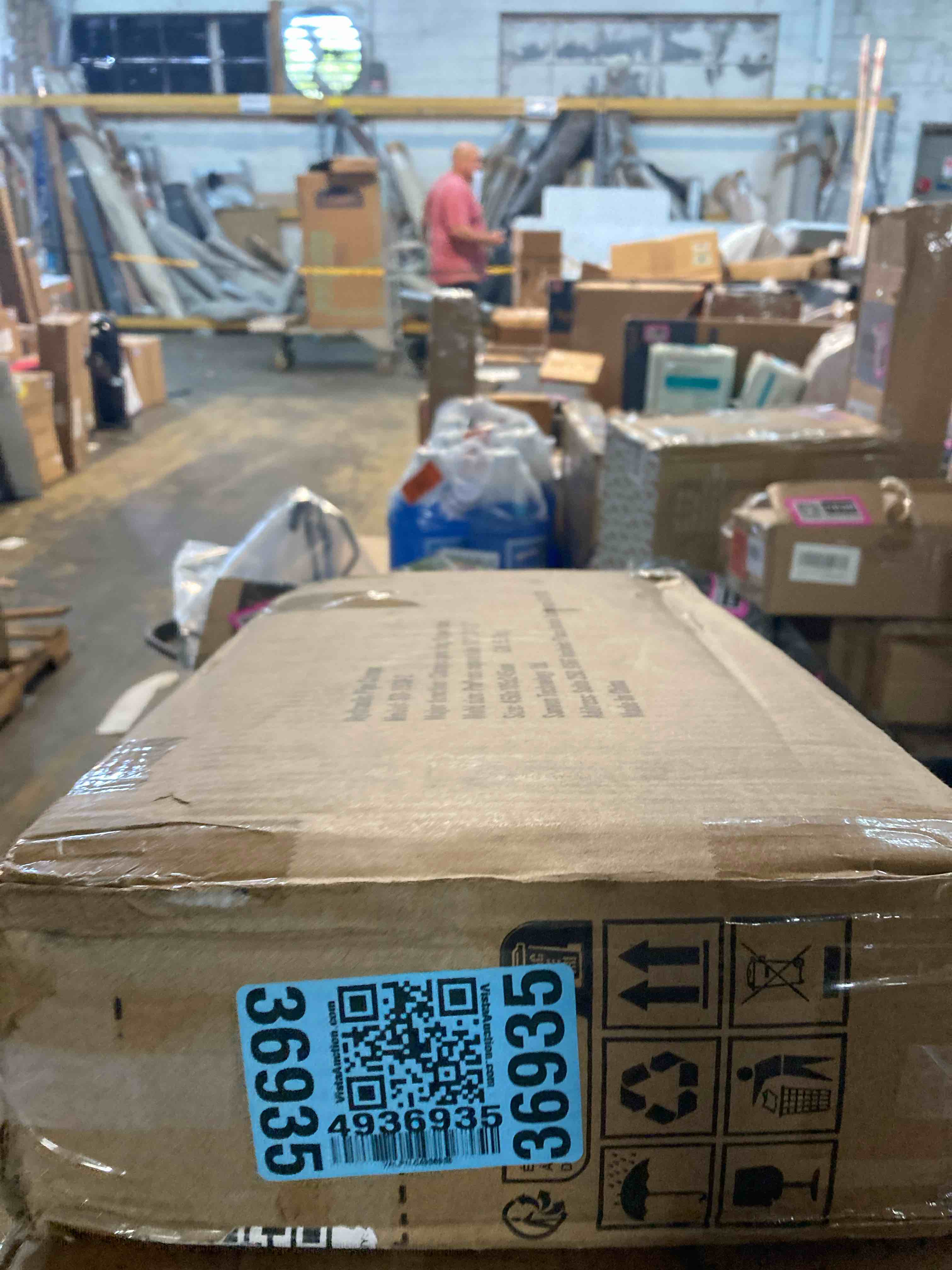 https://s3.amazonaws.com/lotting-images-prod/phillipi/PNK3541386_1752697306066.jpeg