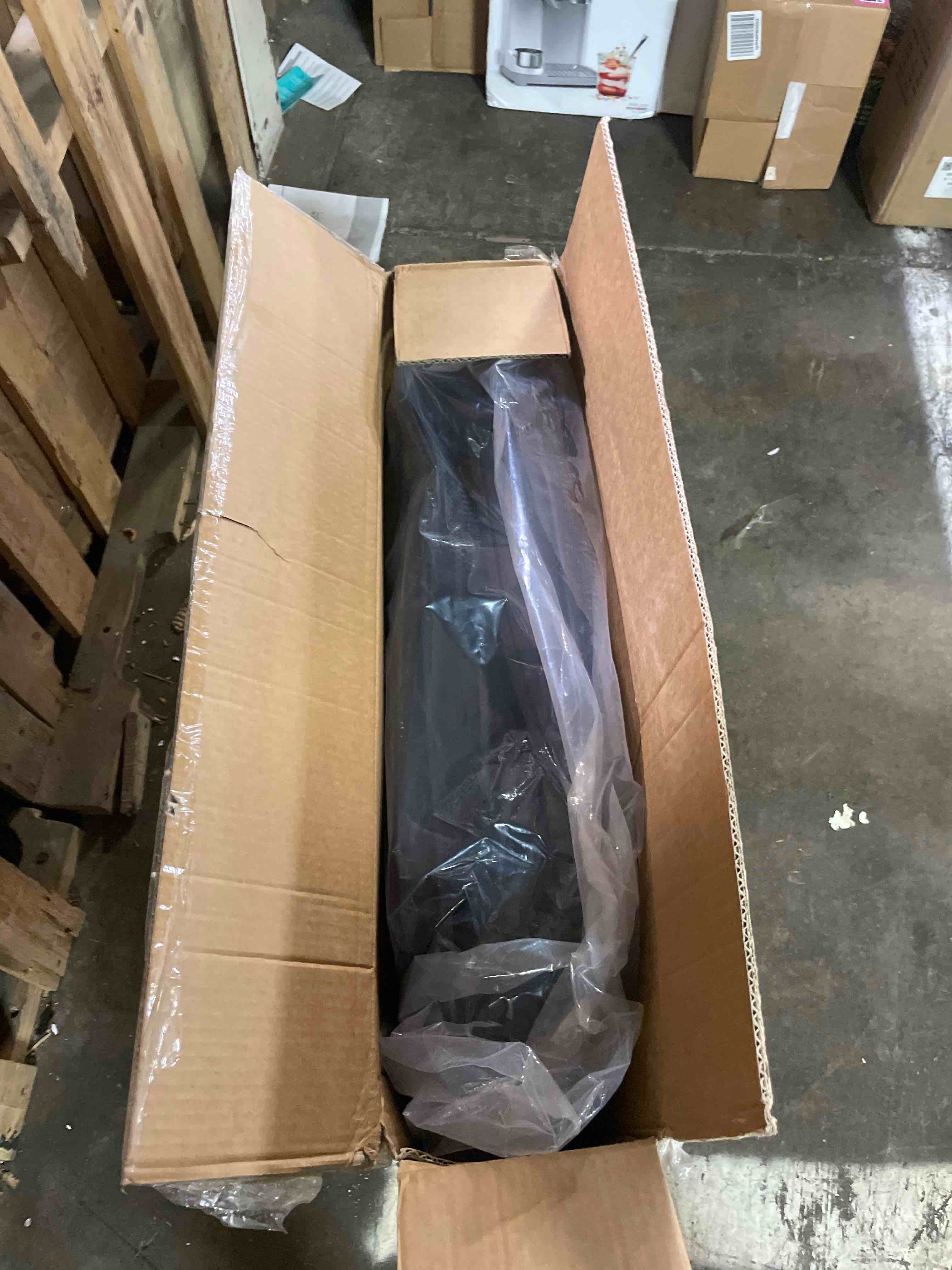 https://s3.amazonaws.com/lotting-images-prod/phillipi/PNK3541678_1752680821022.jpeg
