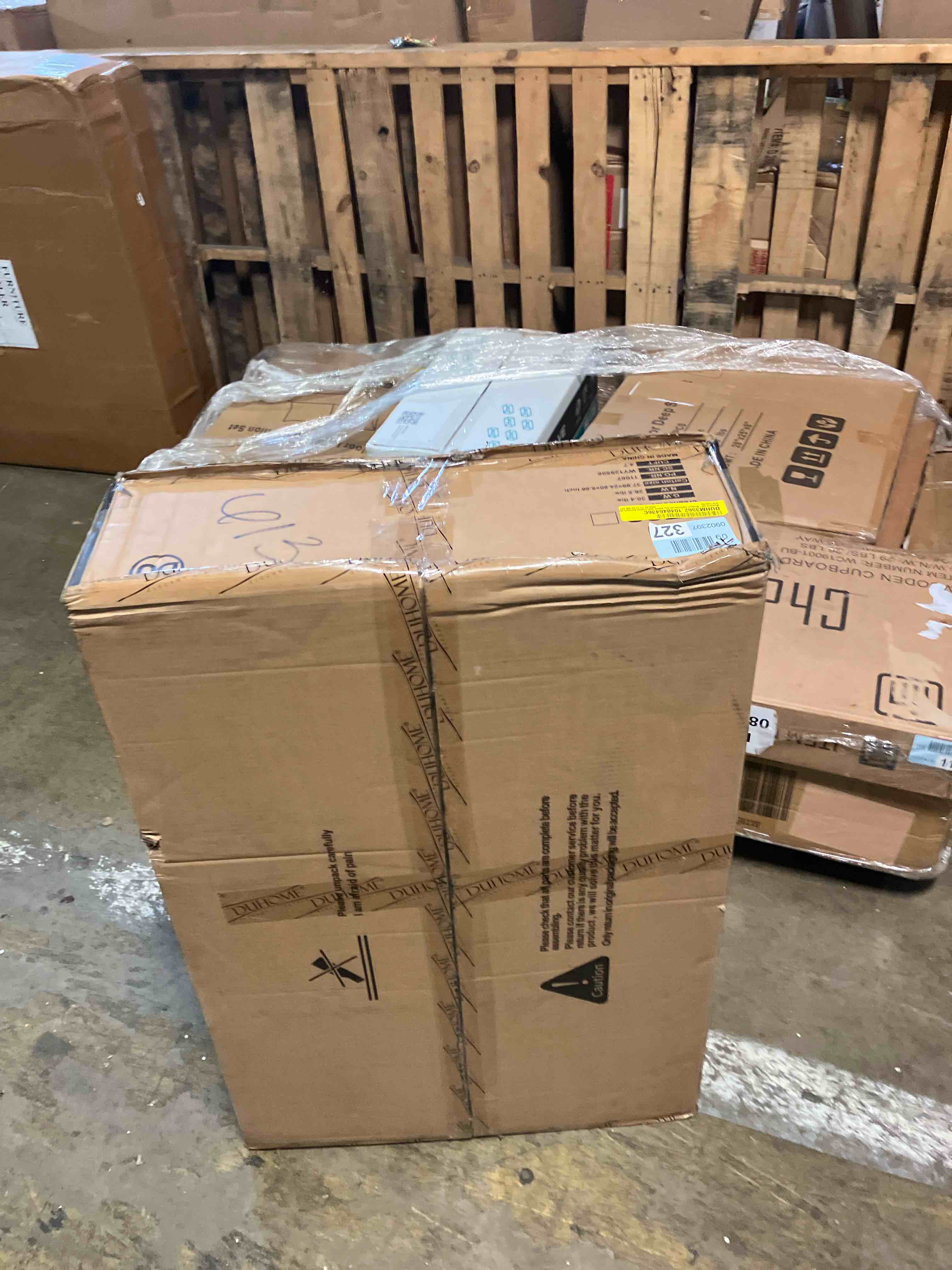 https://s3.amazonaws.com/lotting-images-prod/phillipi/PNK3541772_1752697150300.jpeg