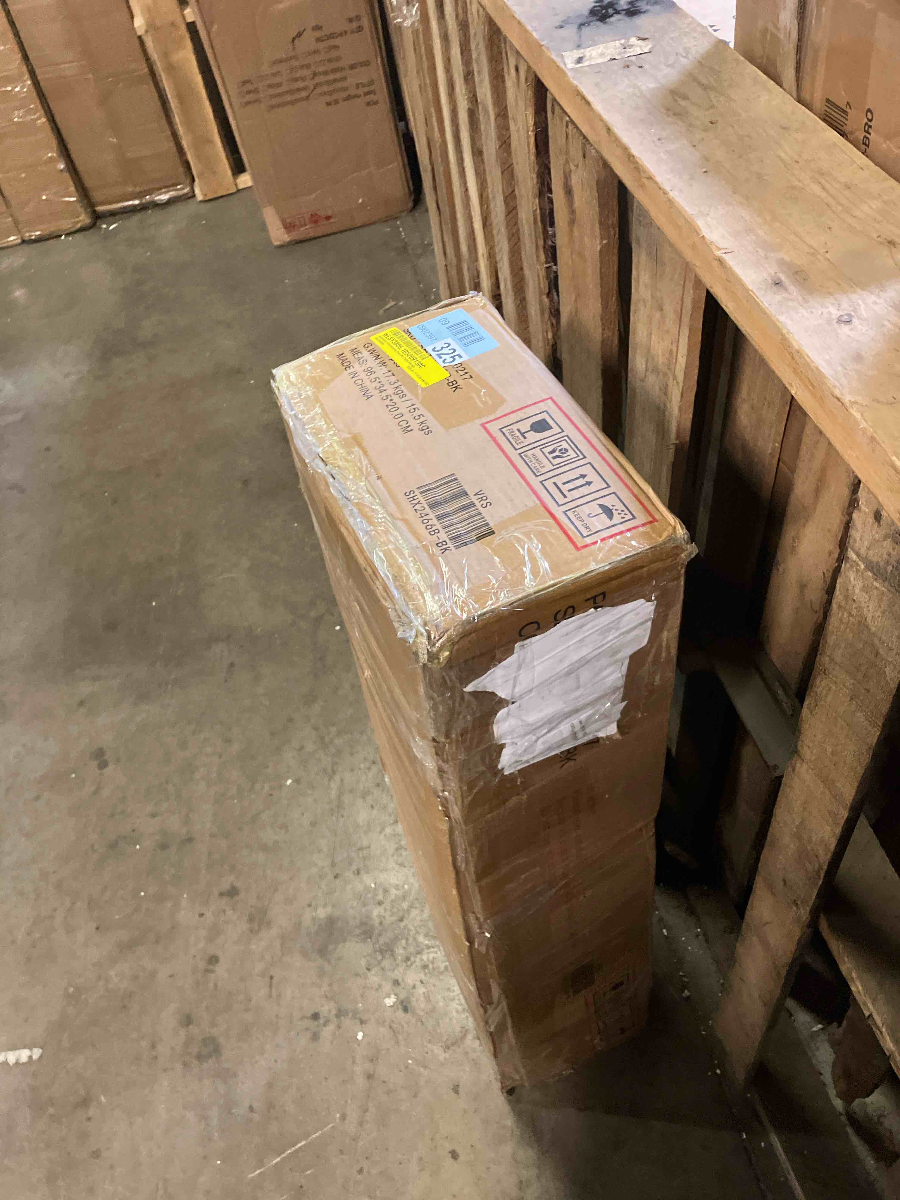 https://s3.amazonaws.com/lotting-images-prod/phillipi/PNK3541776_1752696470957.jpeg
