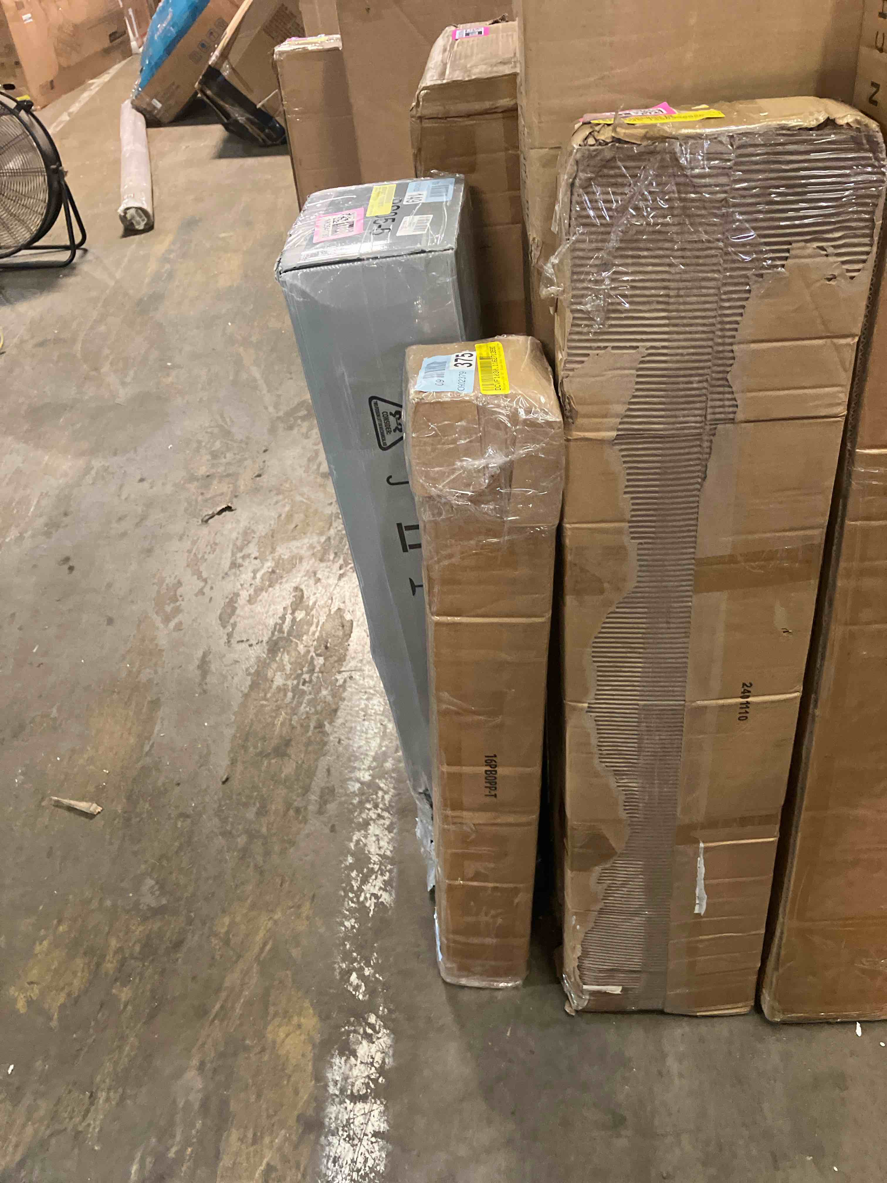 https://s3.amazonaws.com/lotting-images-prod/phillipi/PNK3541778_1752696013863.jpeg