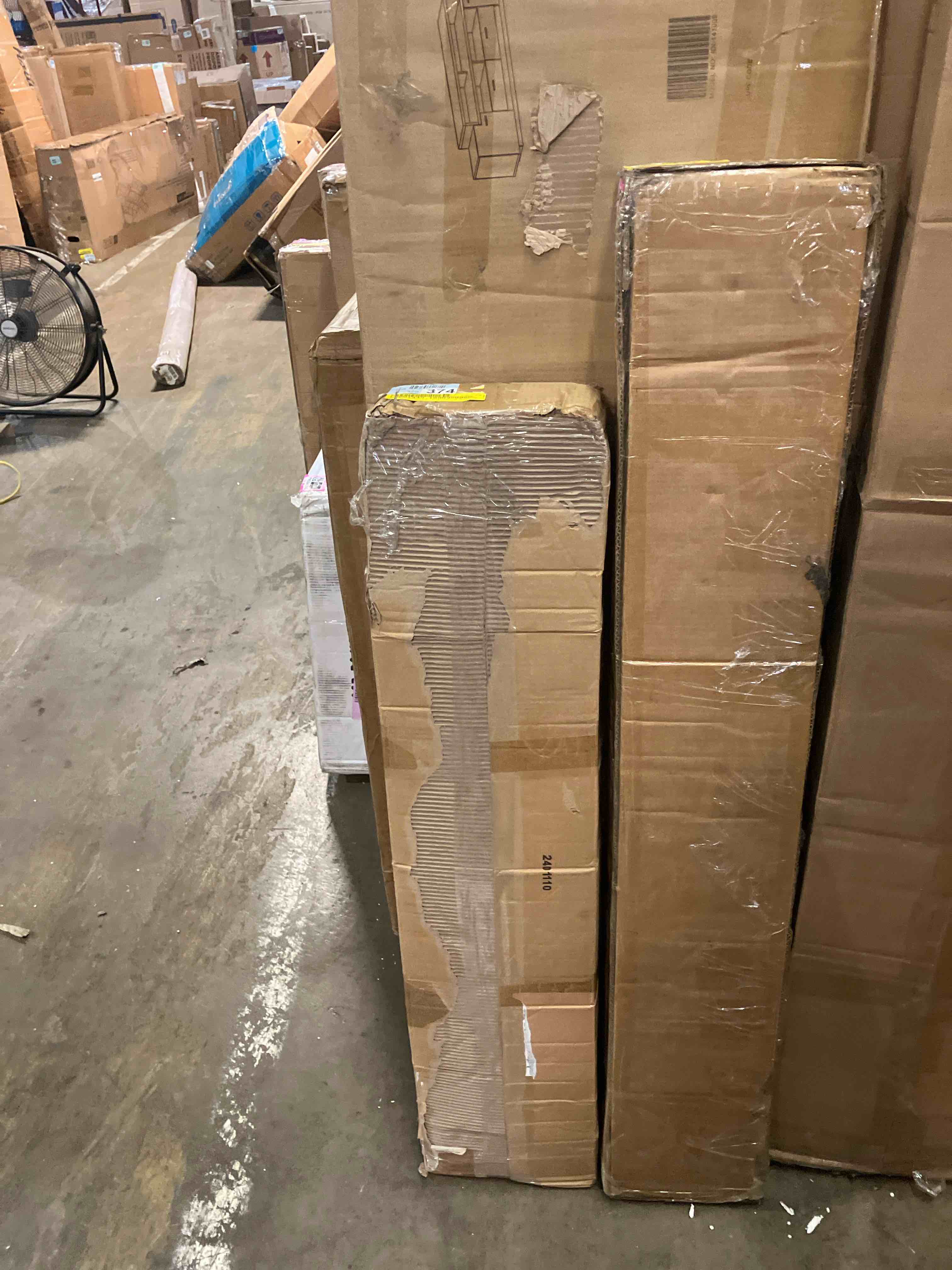 https://s3.amazonaws.com/lotting-images-prod/phillipi/PNK3541781_1752695509532.jpeg