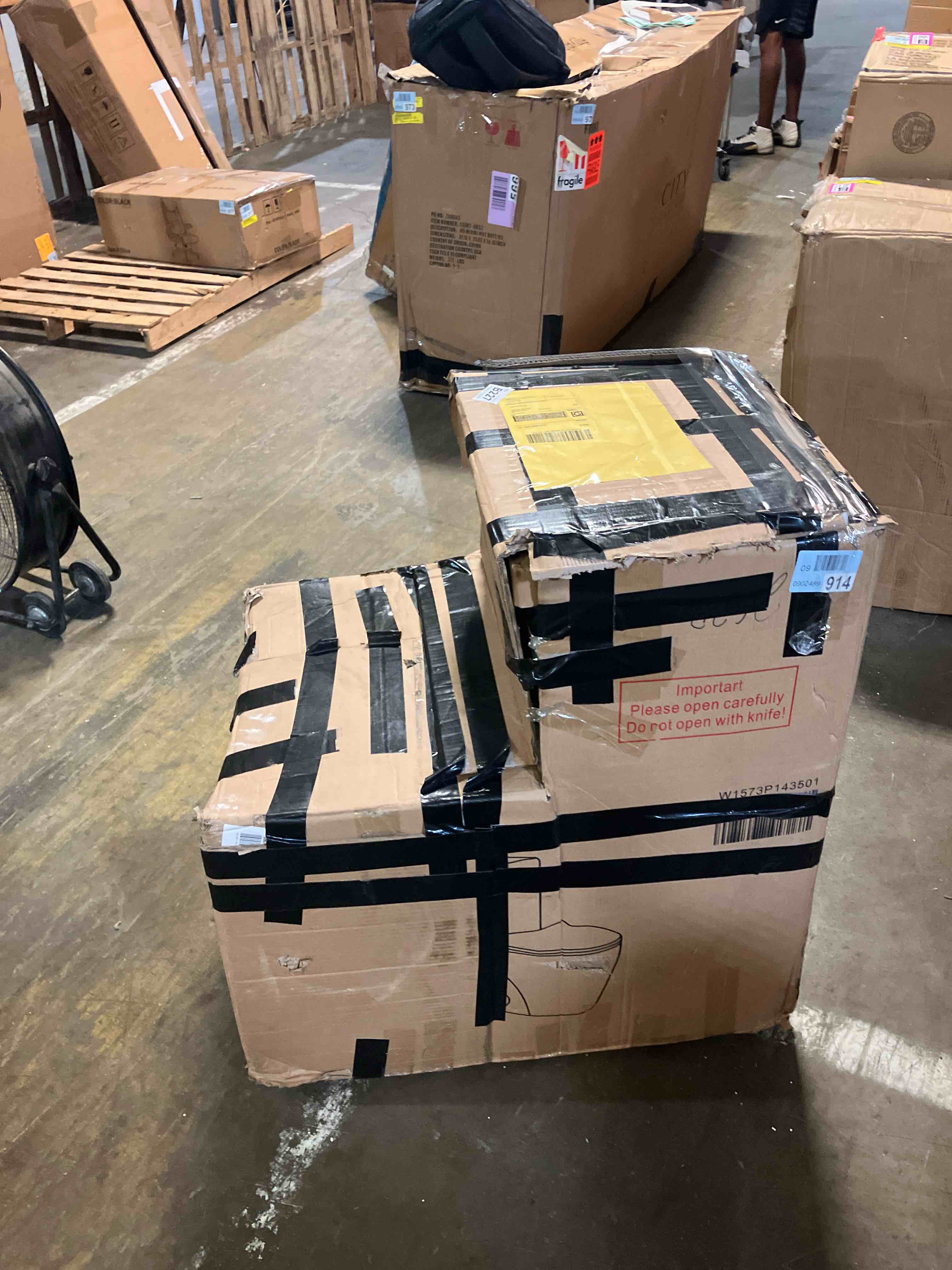 https://s3.amazonaws.com/lotting-images-prod/phillipi/PNK3541808_1752679451269.jpeg