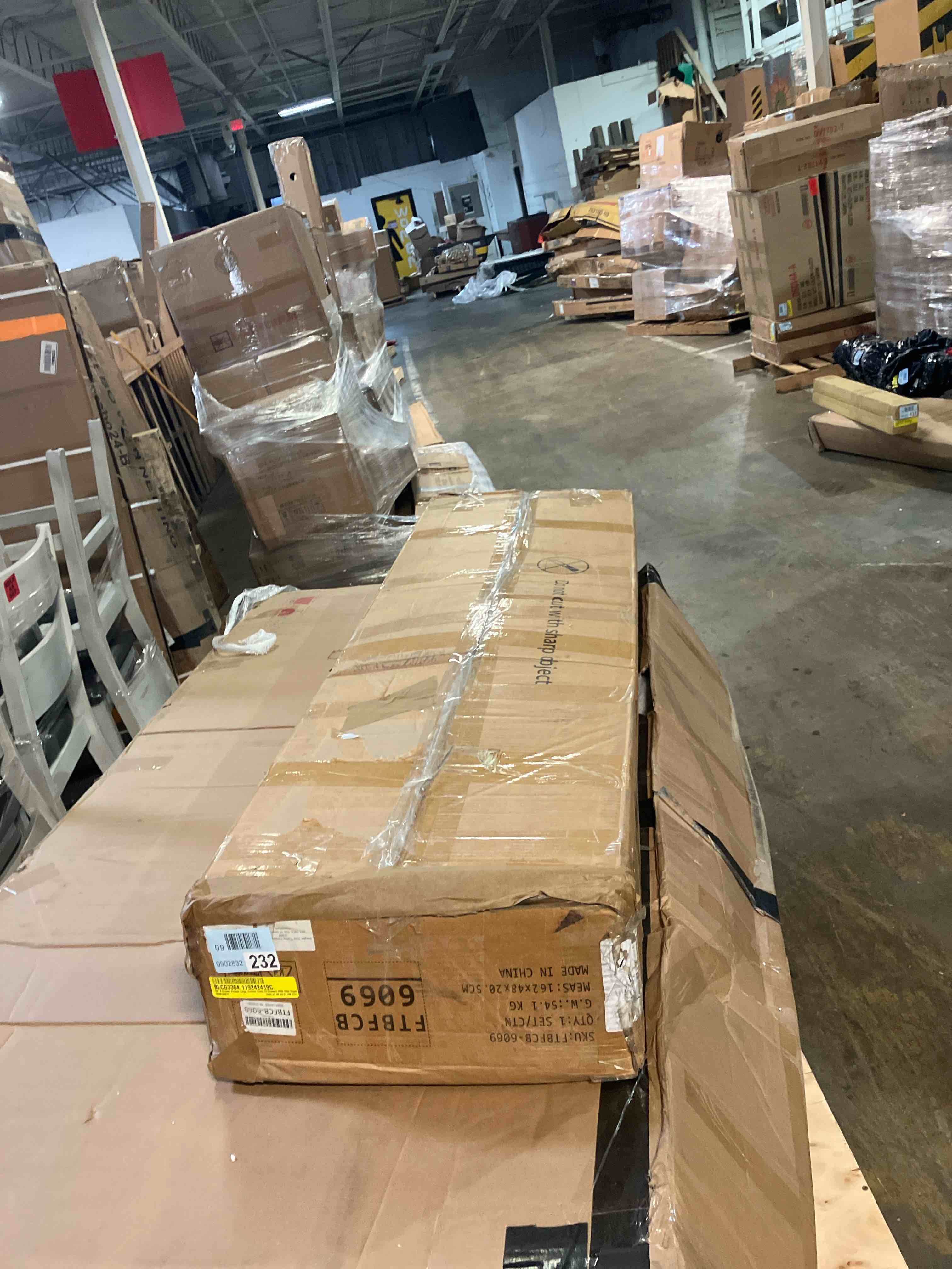 https://s3.amazonaws.com/lotting-images-prod/phillipi/PNK3541830_1752672207189.jpeg