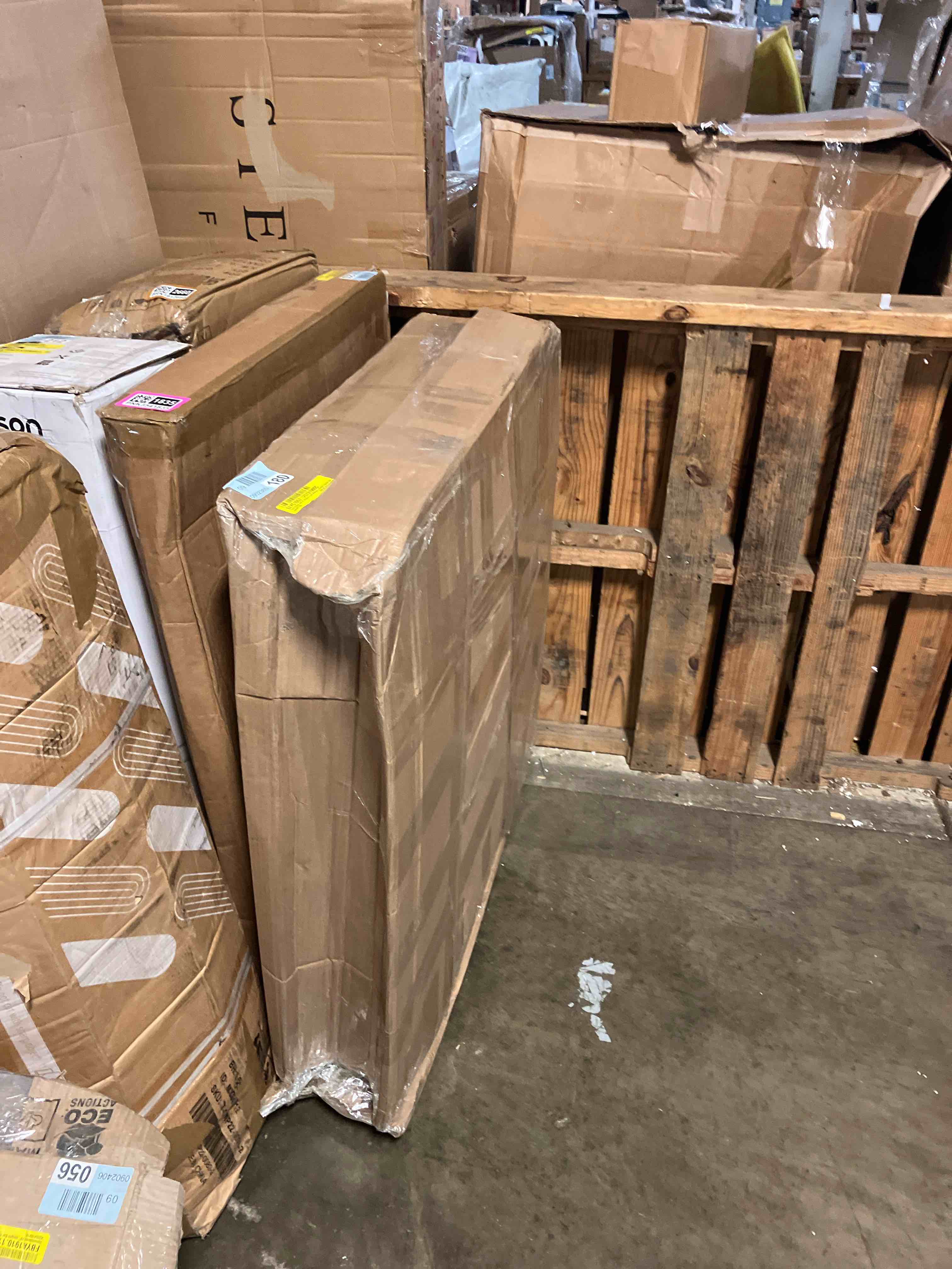 https://s3.amazonaws.com/lotting-images-prod/phillipi/PNK3541834_1752671105273.jpeg