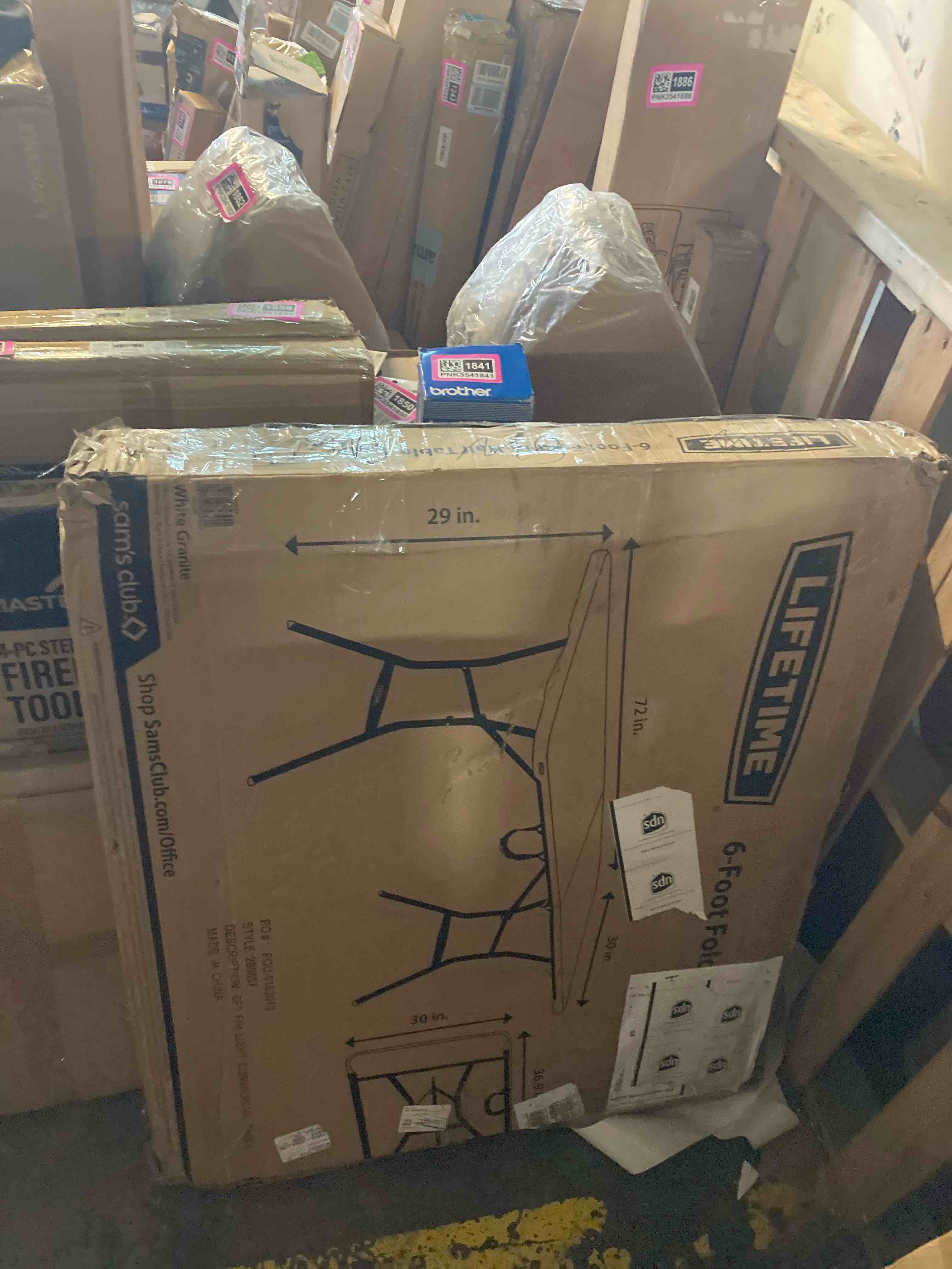 https://s3.amazonaws.com/lotting-images-prod/phillipi/PNK3541840_1752691242901.jpeg