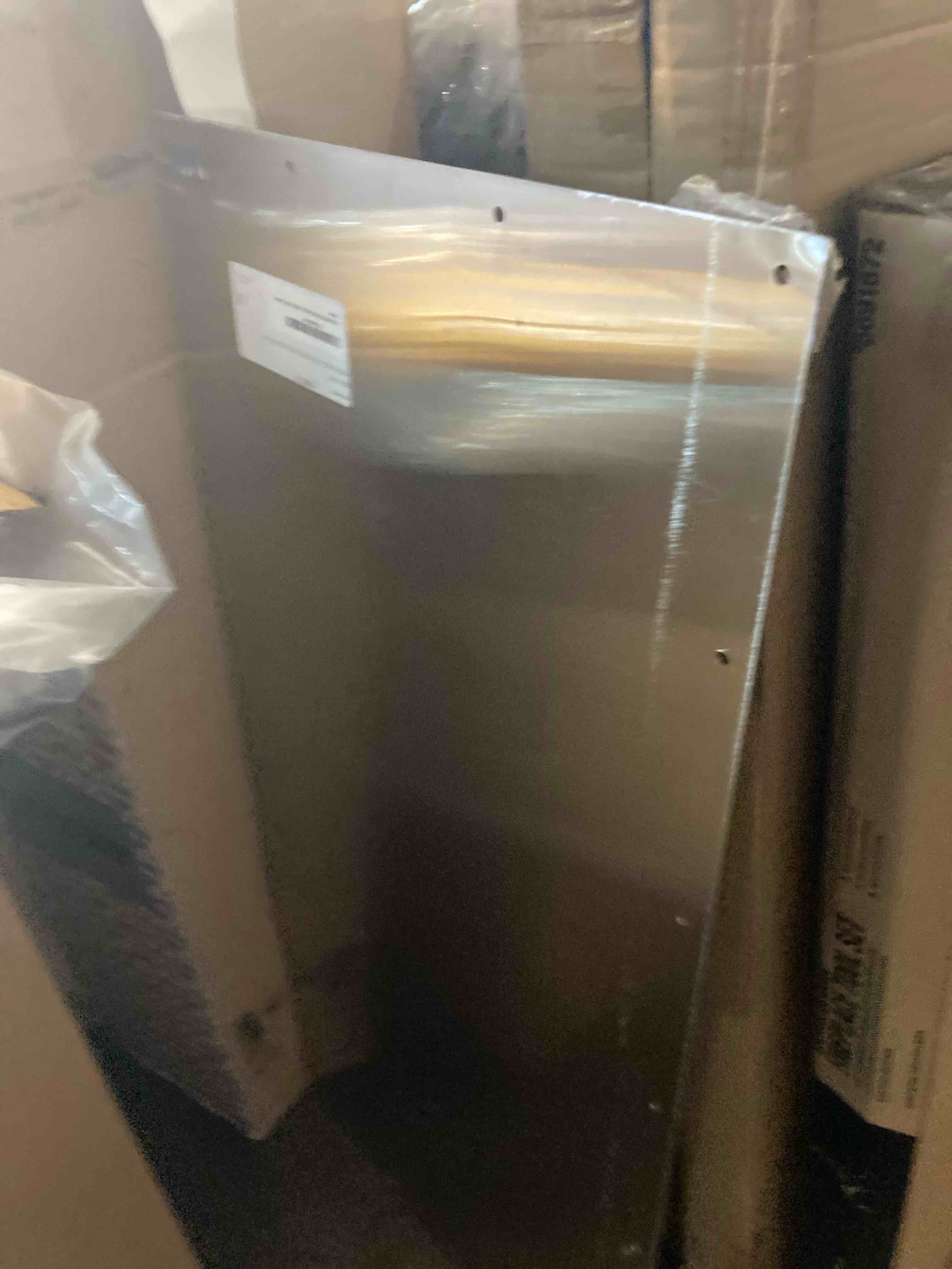 https://s3.amazonaws.com/lotting-images-prod/phillipi/PNK3541854_1752688812529.jpeg