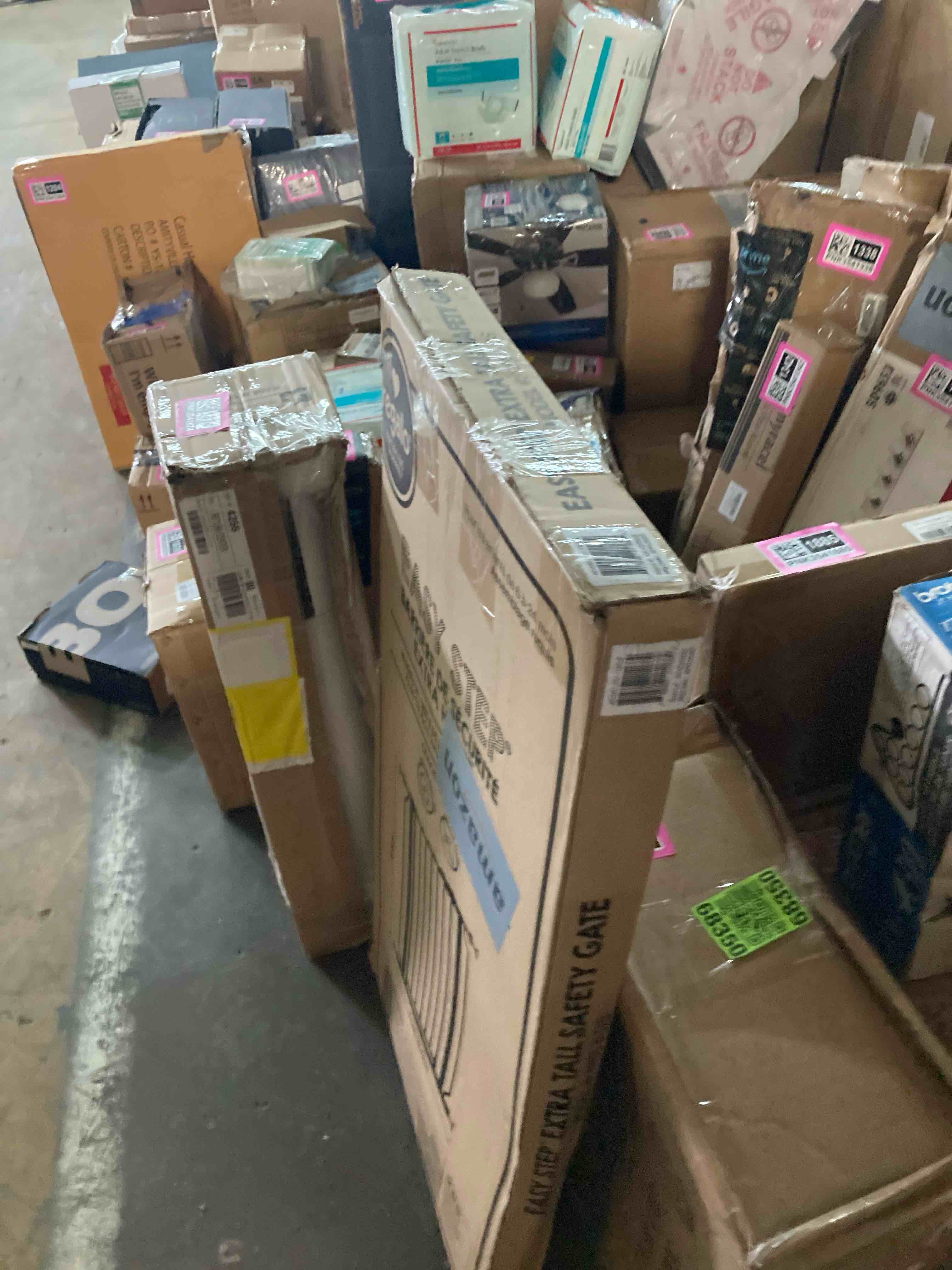 https://s3.amazonaws.com/lotting-images-prod/phillipi/PNK3541873_1752683168668.jpeg