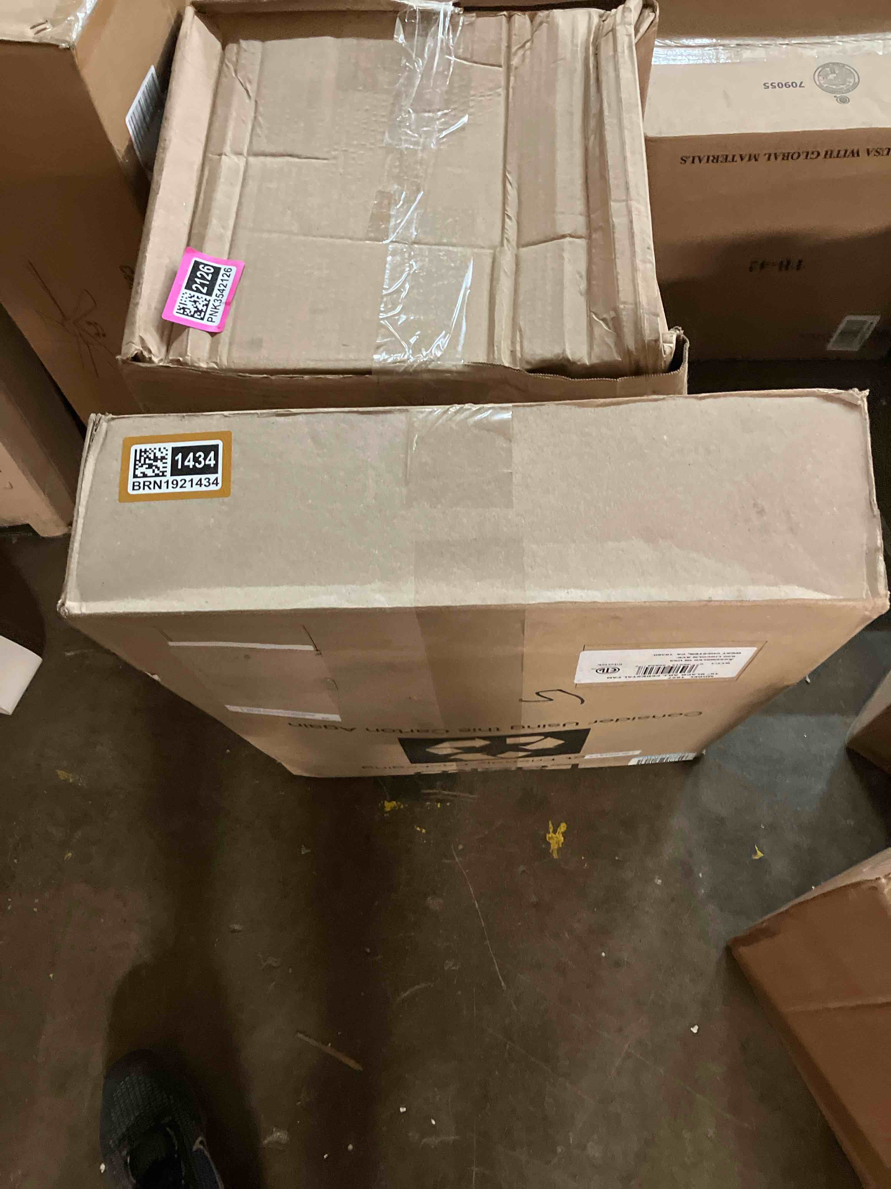 https://s3.amazonaws.com/lotting-images-prod/phillipi/PNK3542123_1754929890961.jpeg