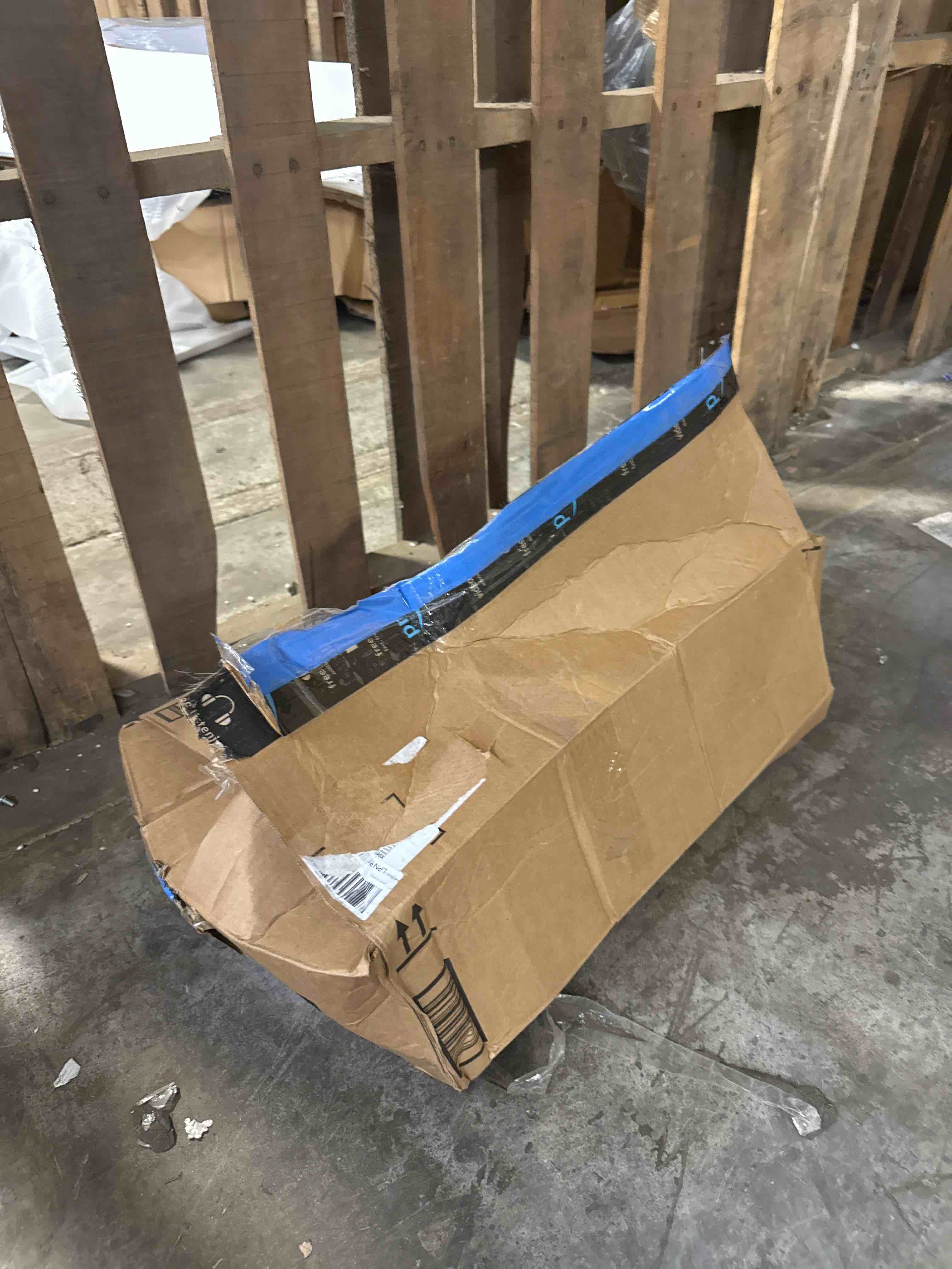 https://s3.amazonaws.com/lotting-images-prod/phillipi/PNK3542296_1753277353151.jpeg