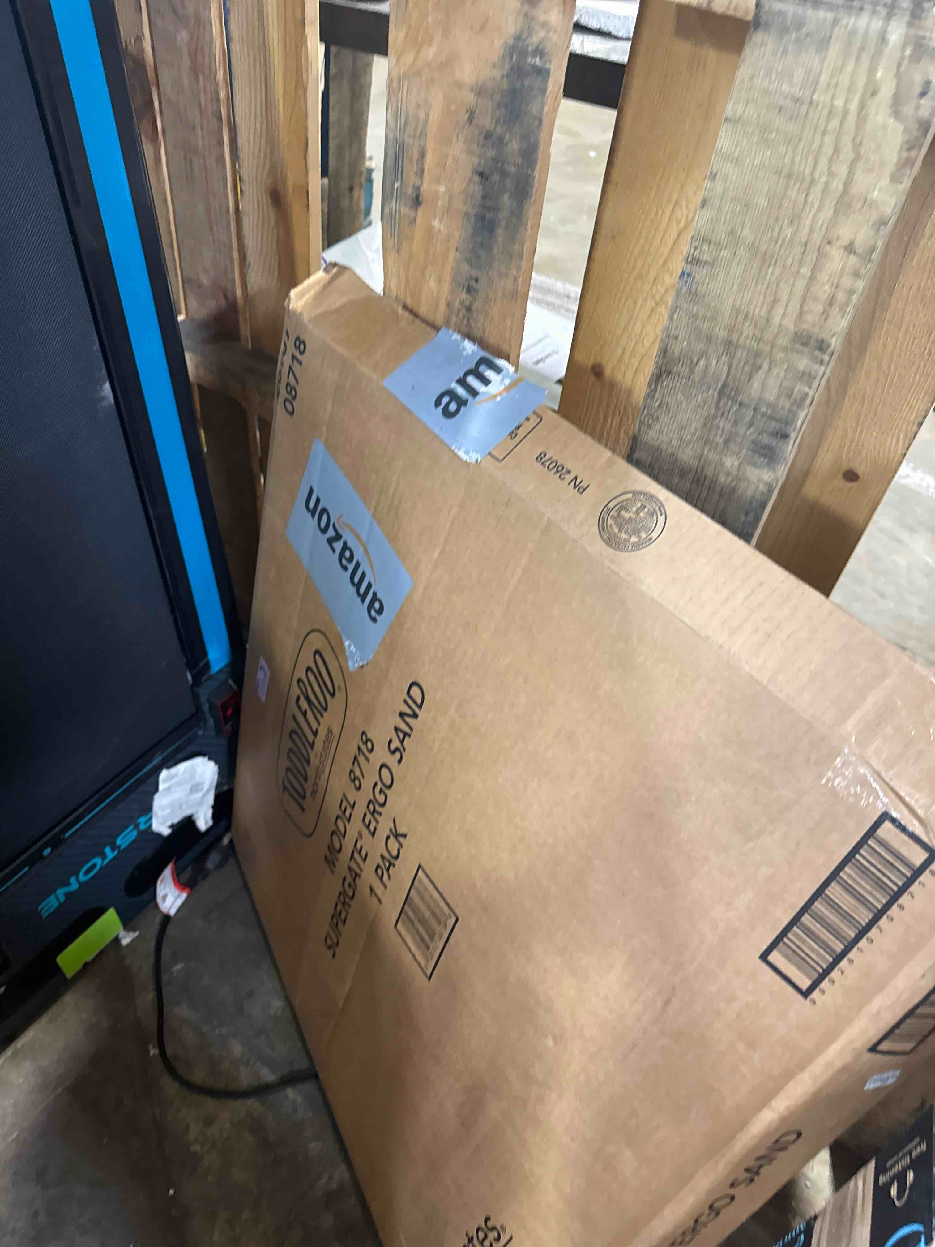 https://s3.amazonaws.com/lotting-images-prod/phillipi/PNK3542301_1753277768947.jpeg