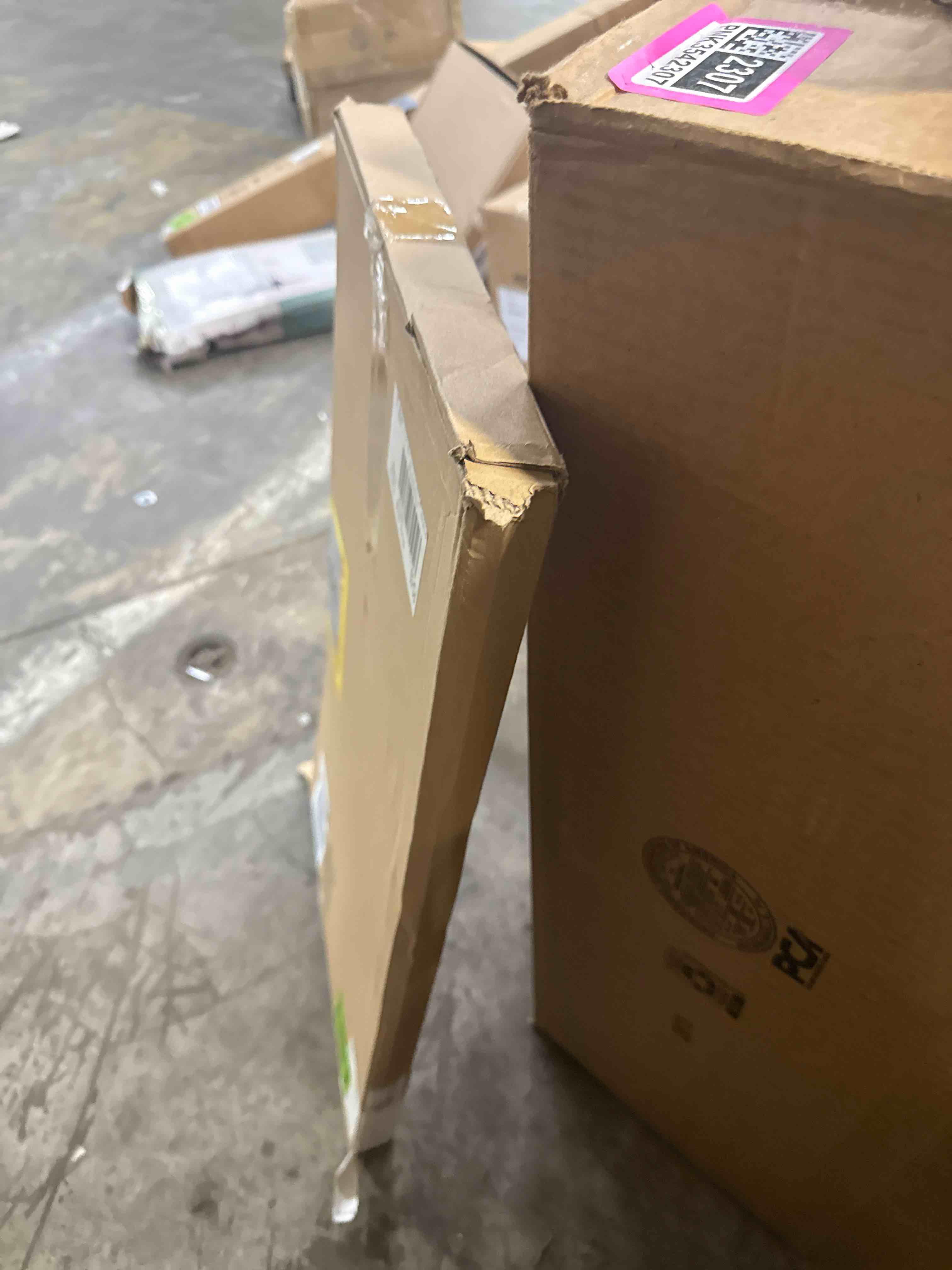 https://s3.amazonaws.com/lotting-images-prod/phillipi/PNK3542309_1753278767680.jpeg