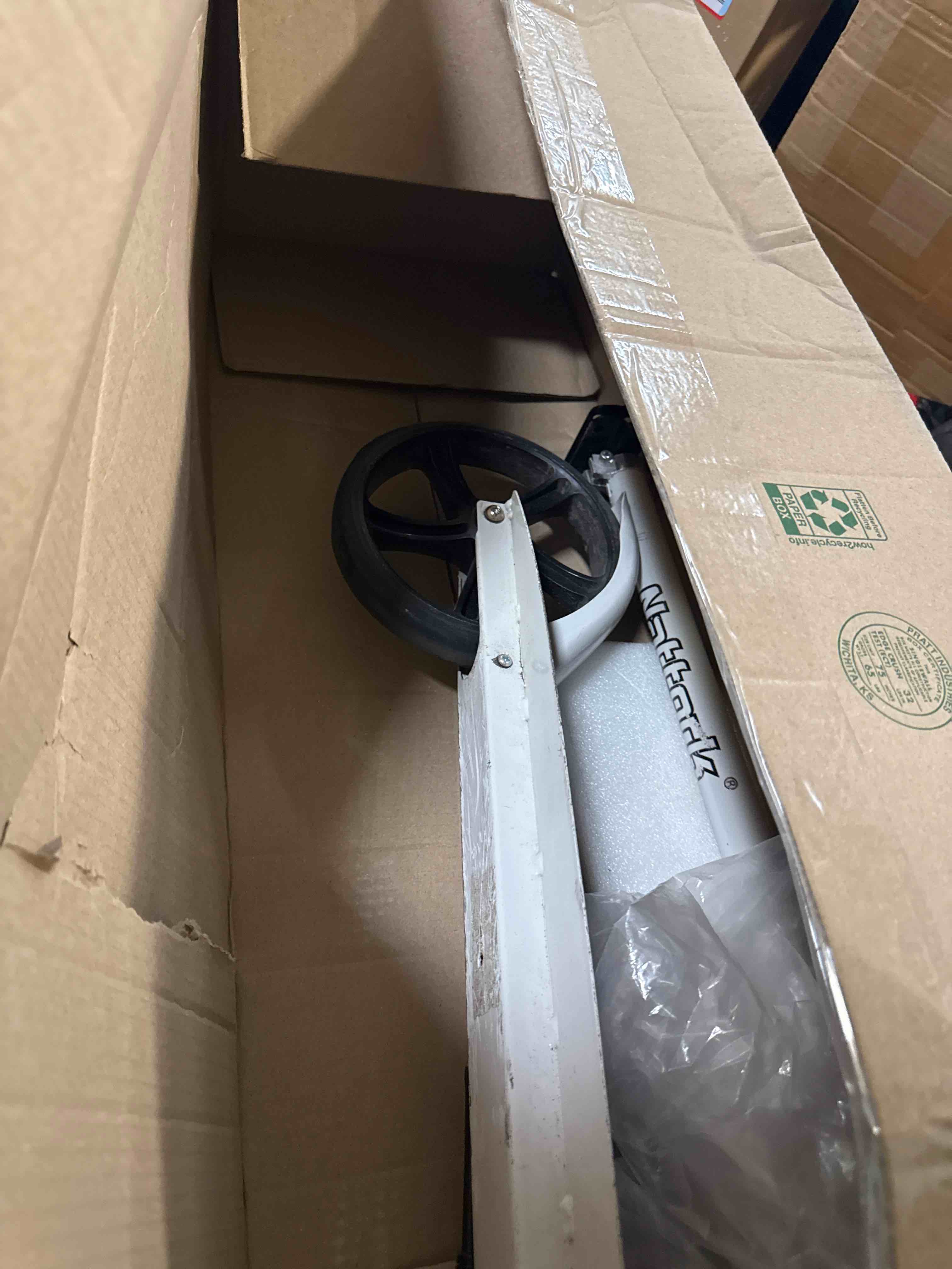 https://s3.amazonaws.com/lotting-images-prod/phillipi/PNK3542353_1753297065514.jpeg