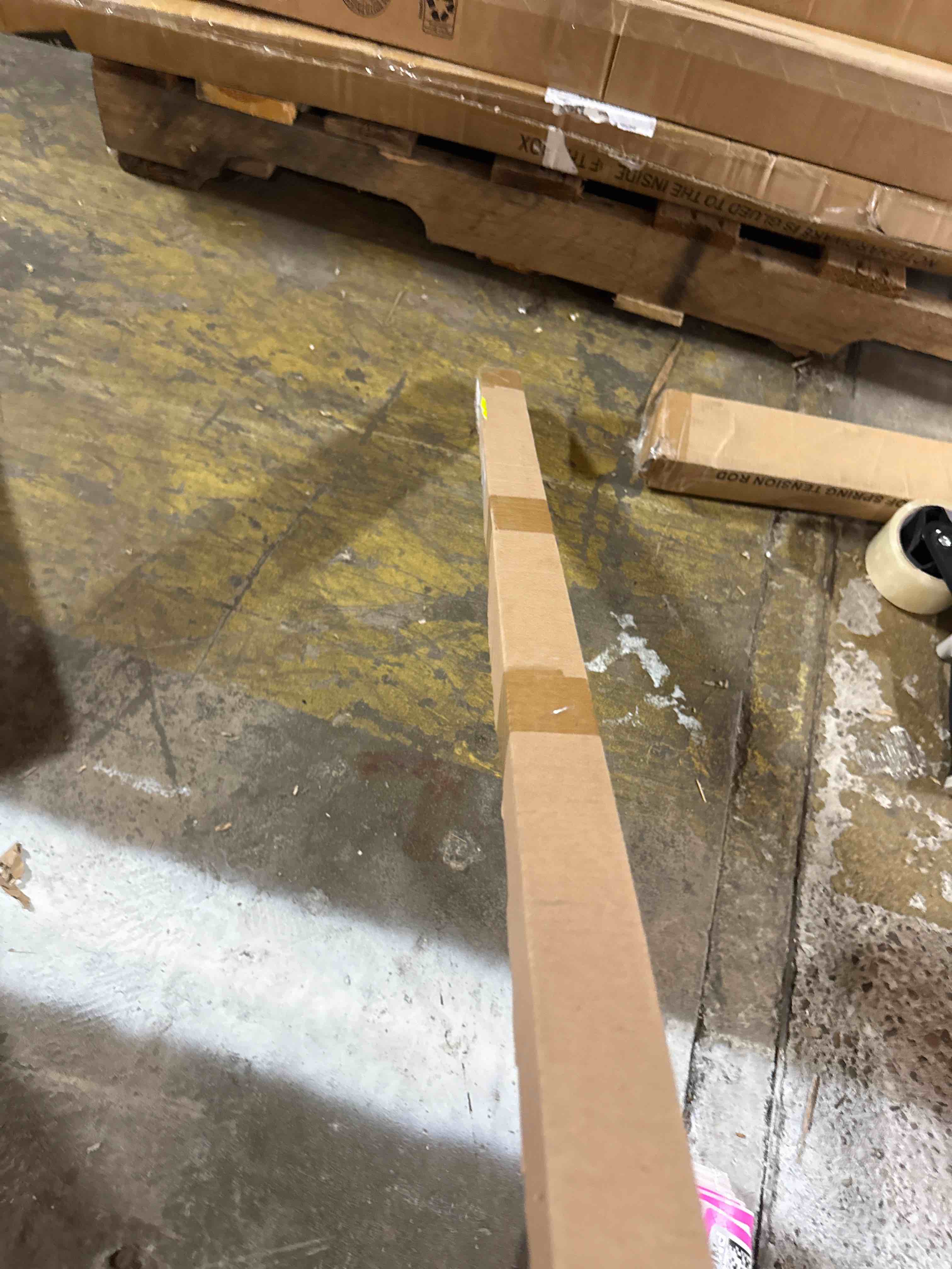 https://s3.amazonaws.com/lotting-images-prod/phillipi/PNK3542510_1753990184196.jpeg