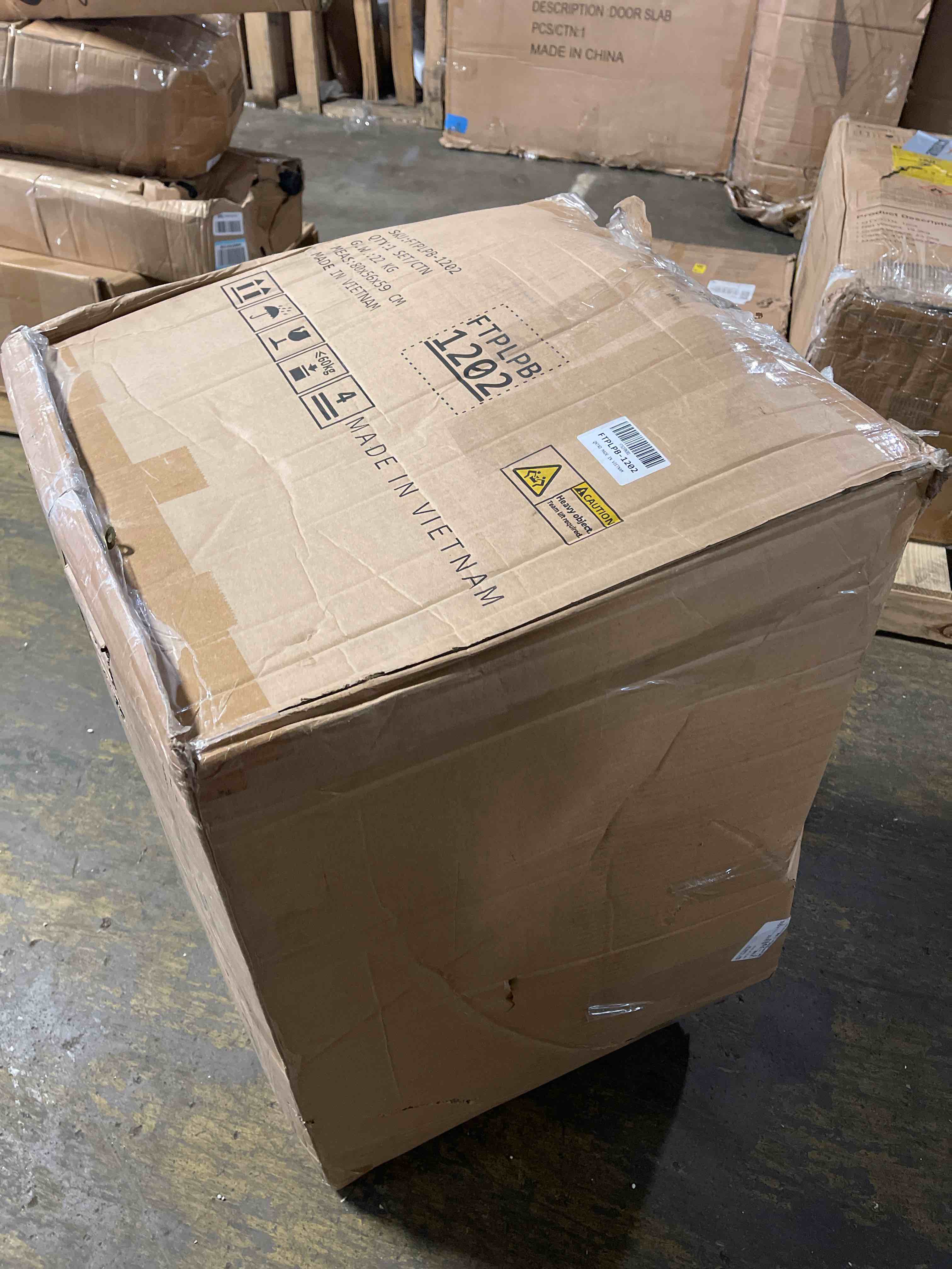 https://s3.amazonaws.com/lotting-images-prod/phillipi/PNK3542578_1752860356683.jpeg
