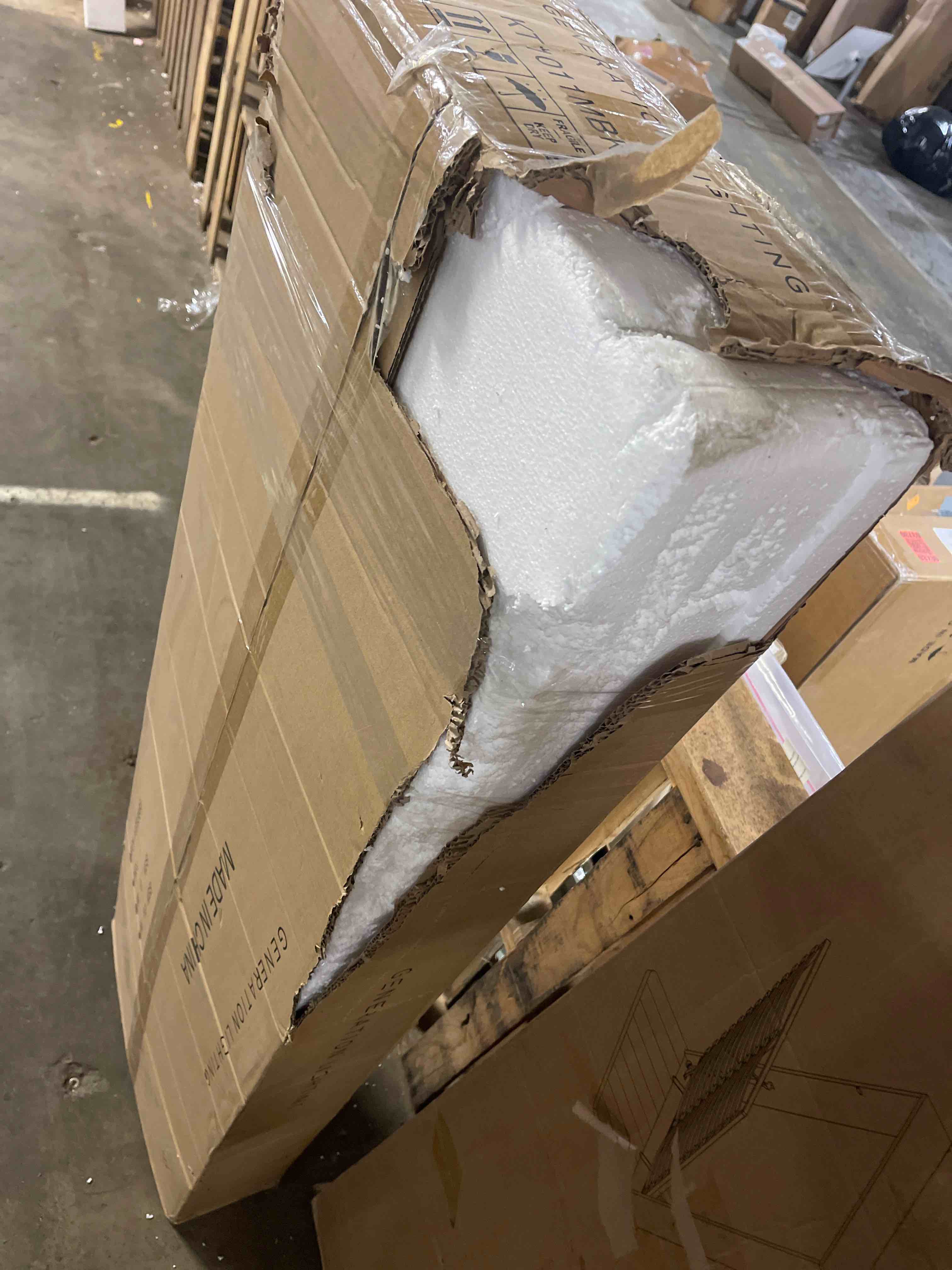https://s3.amazonaws.com/lotting-images-prod/phillipi/PNK3542586_1752851479251.jpeg