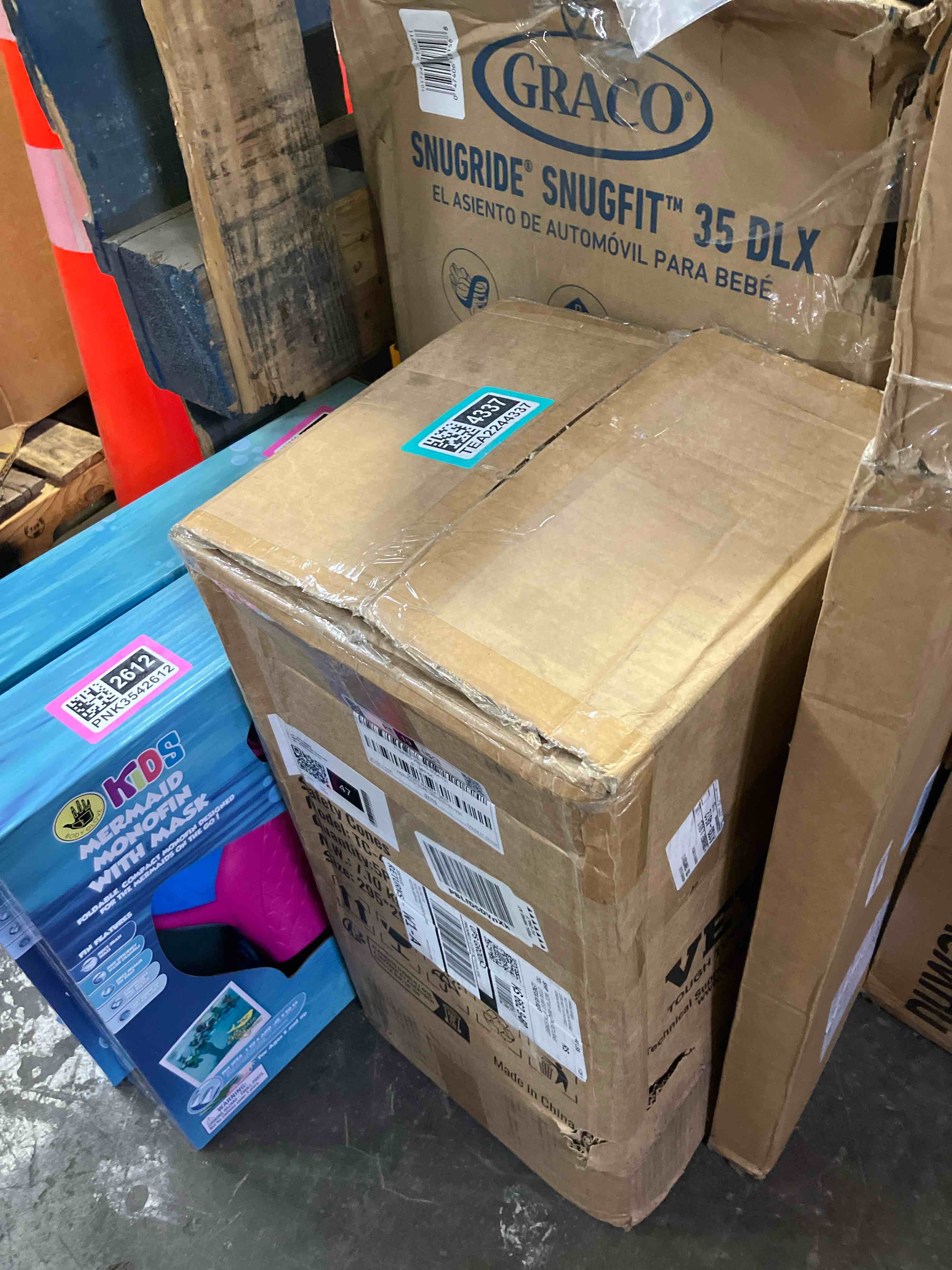 https://s3.amazonaws.com/lotting-images-prod/phillipi/PNK3542619_1753188557054.jpeg