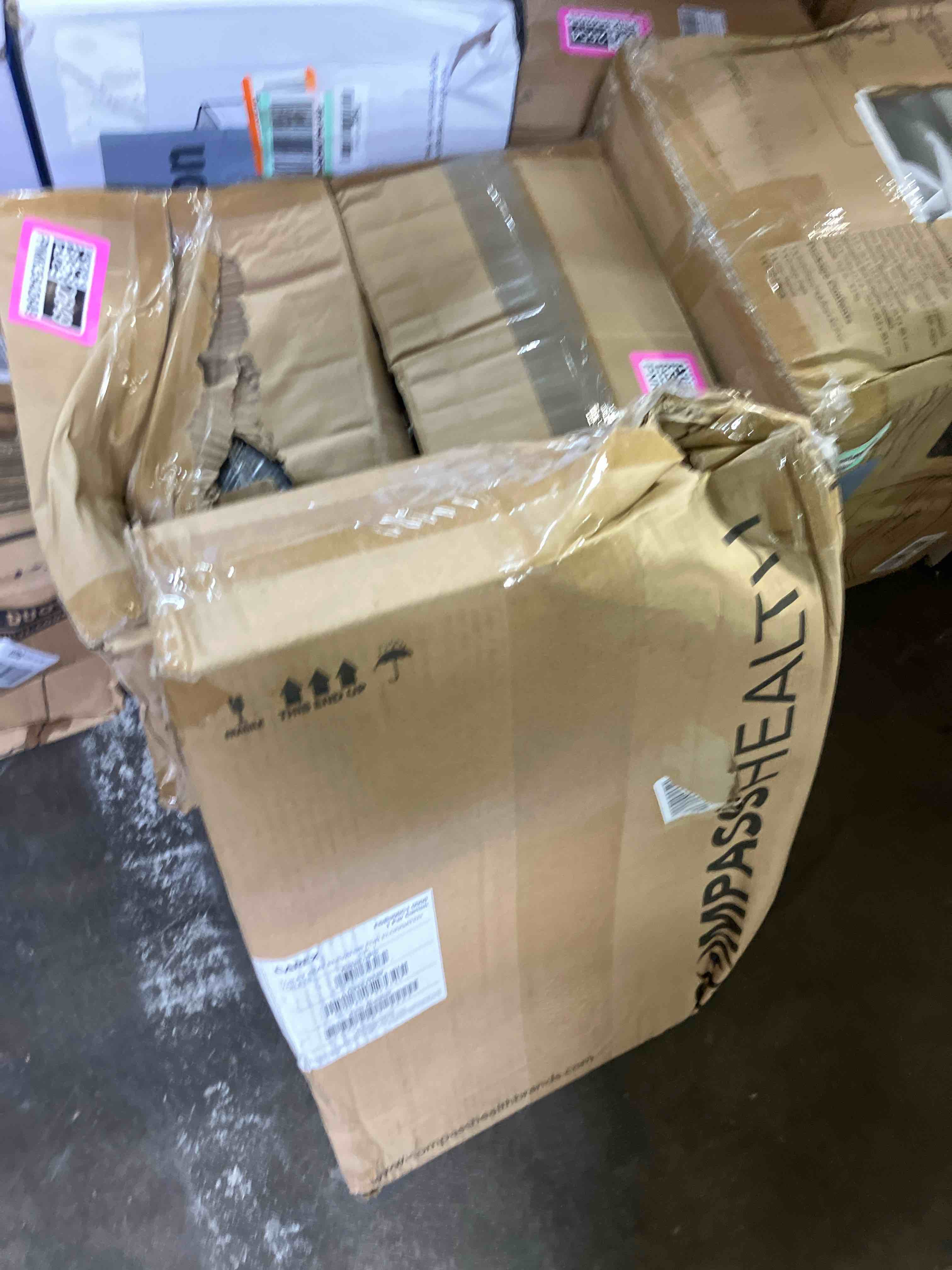 https://s3.amazonaws.com/lotting-images-prod/phillipi/PNK3542660_1753193217078.jpeg